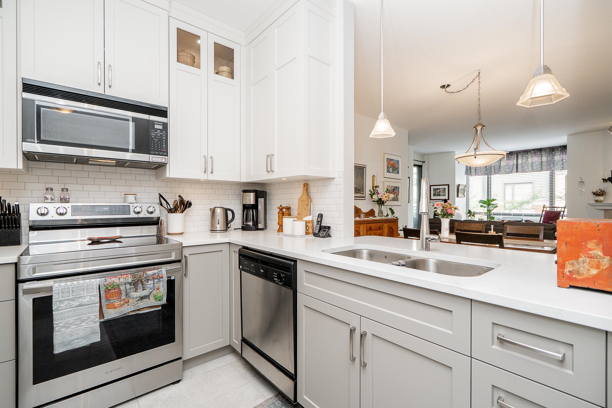 403 1551 Foster Street - MLS&reg; # R3154752