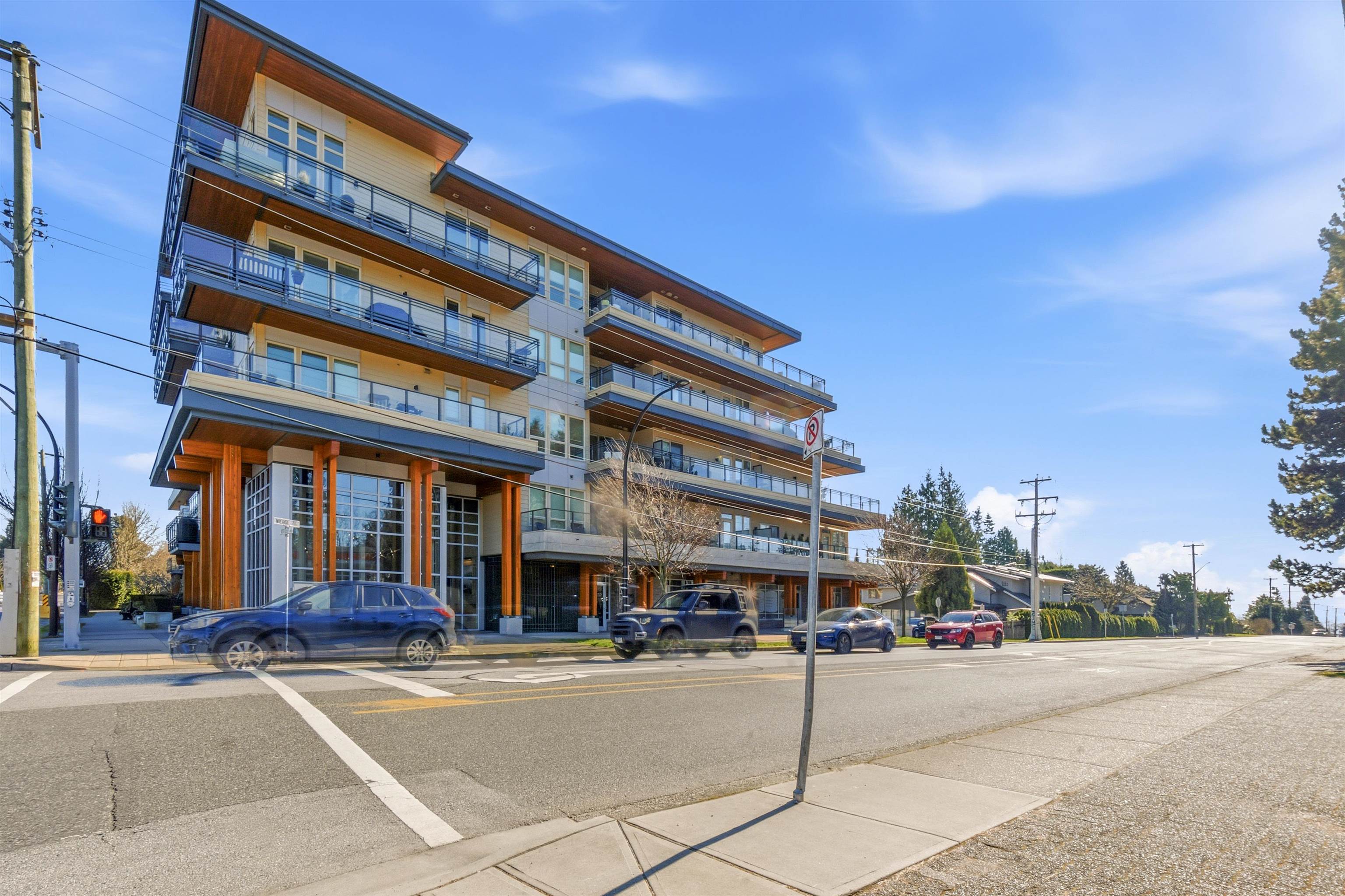 313 14022 North Bluff Road - MLS&reg; # R3154755
