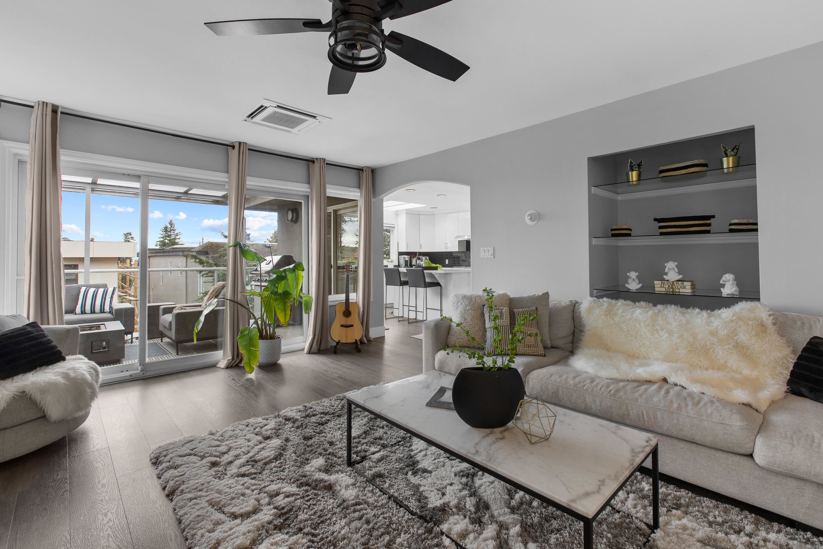  1170 Dolphin Street - MLS&reg; # R3156270