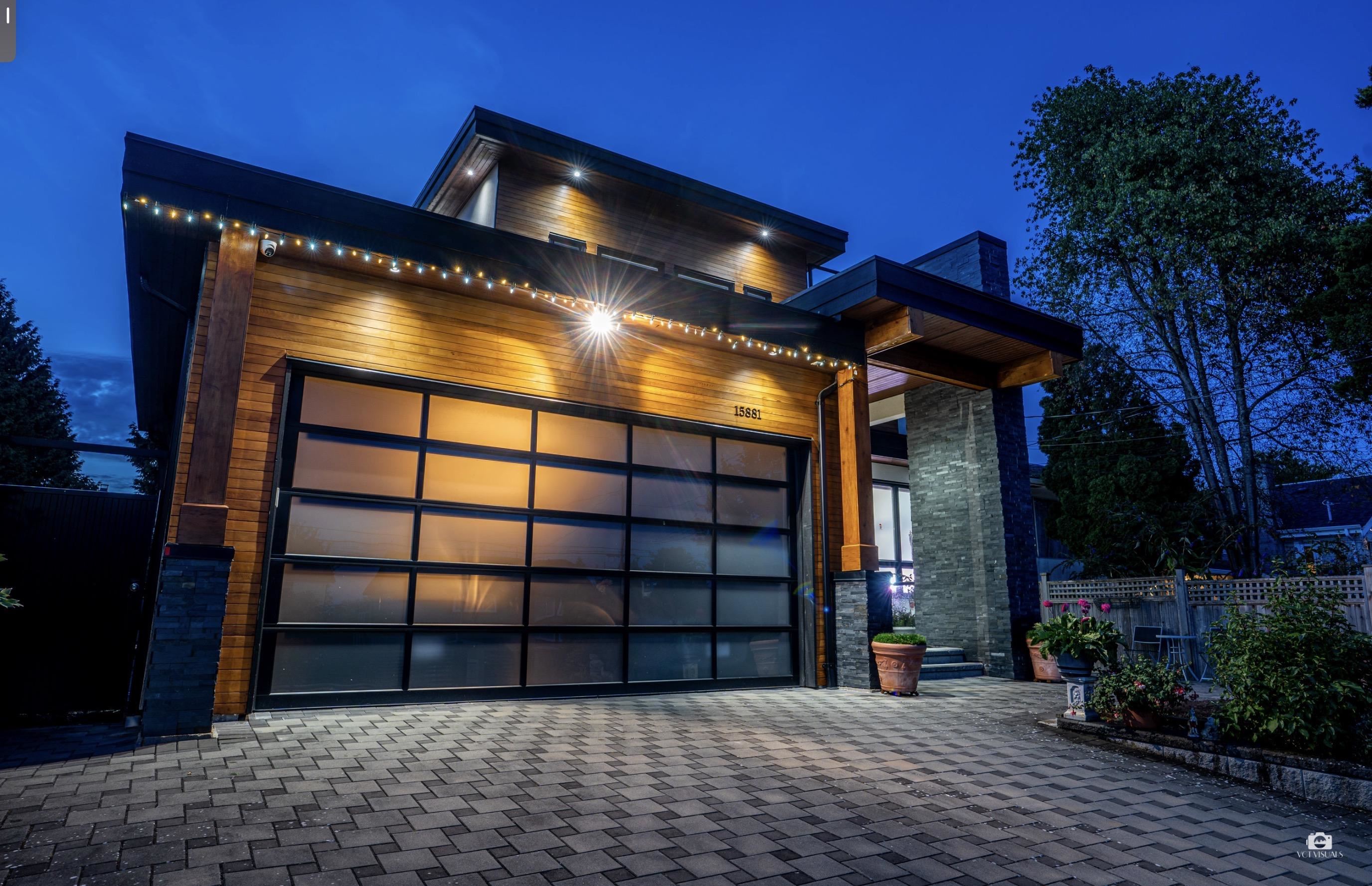  15881 Buena Vista Avenue - MLS&reg; # R3156707
