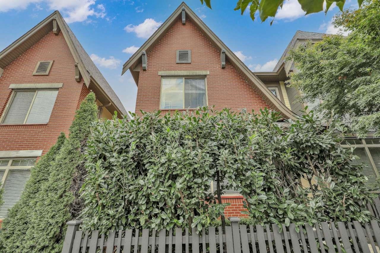  2472 164 Street - MLS&reg; # R3157373