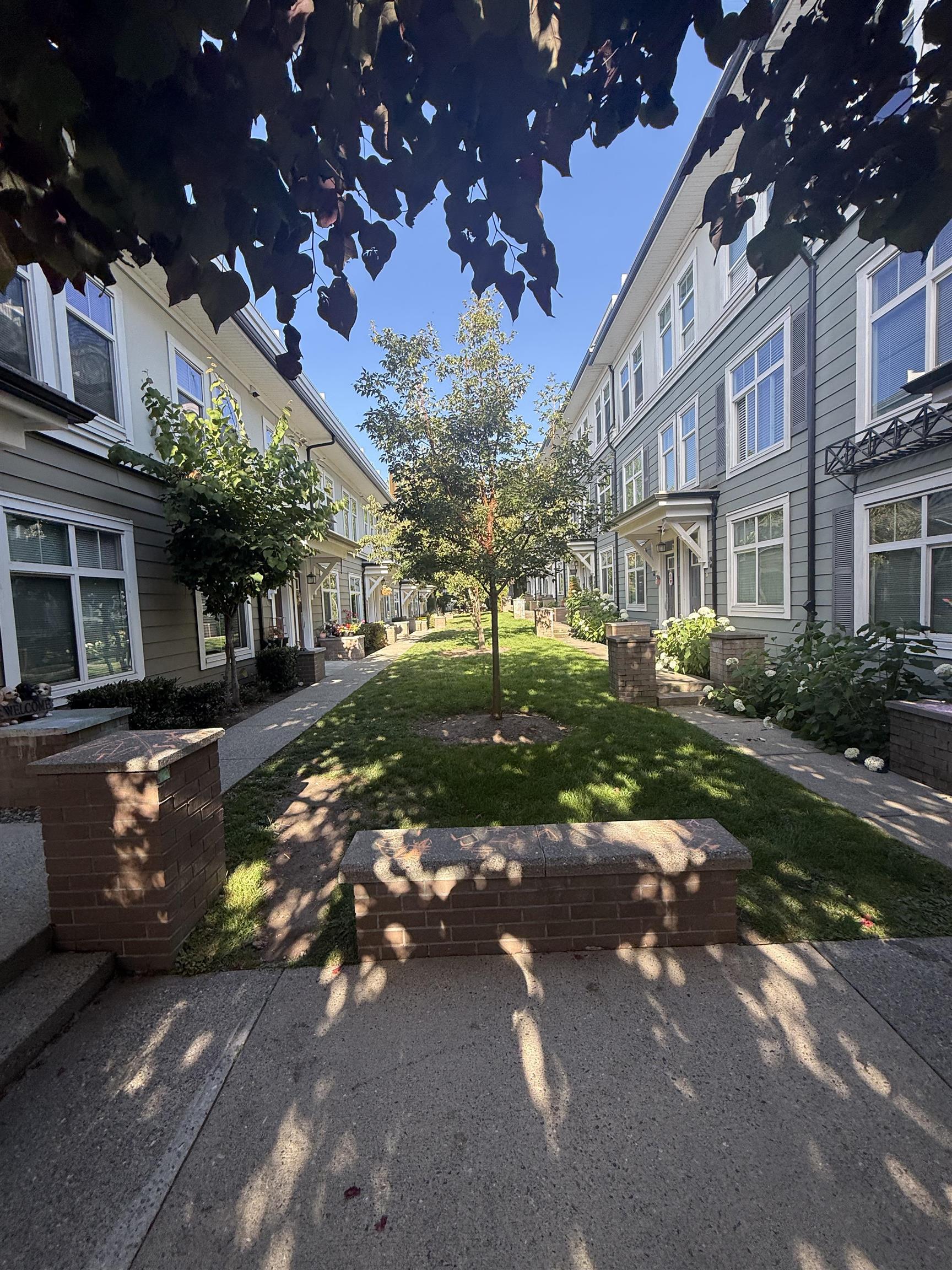 70 15833 26 Avenue - MLS&reg; # R3158030