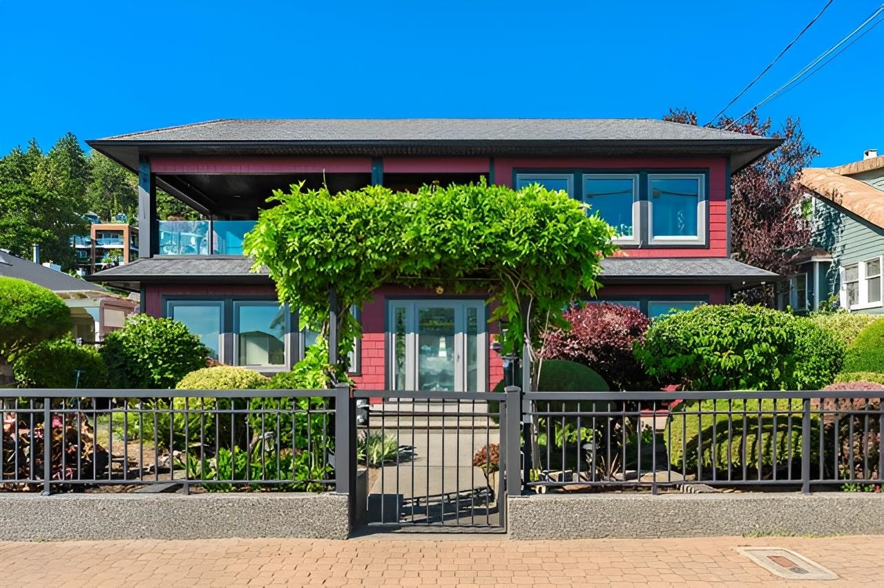  14647 Marine Drive - MLS&reg; # R3158125