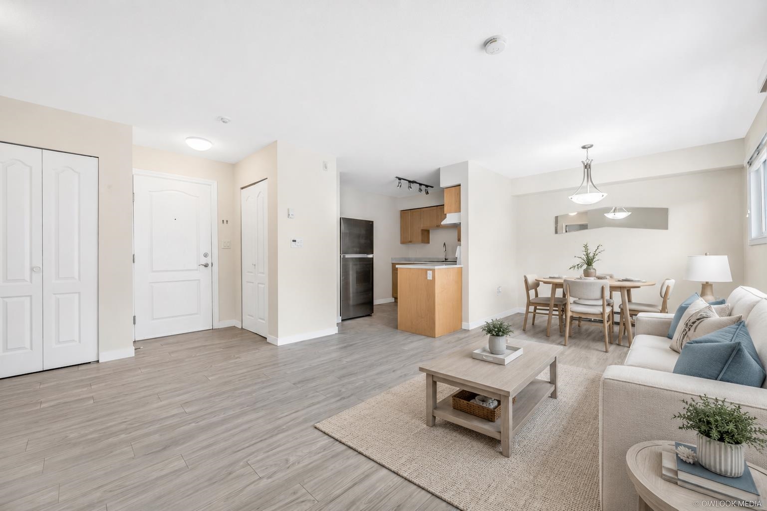 103 14881 Marine Drive Drive - MLS&reg; # R3158939