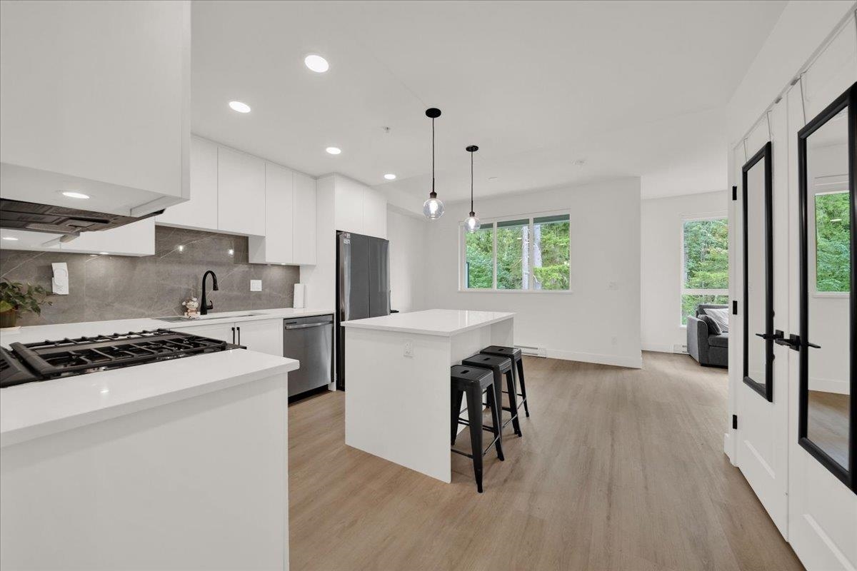 309 3528 146a Street - MLS&reg; # R3160270