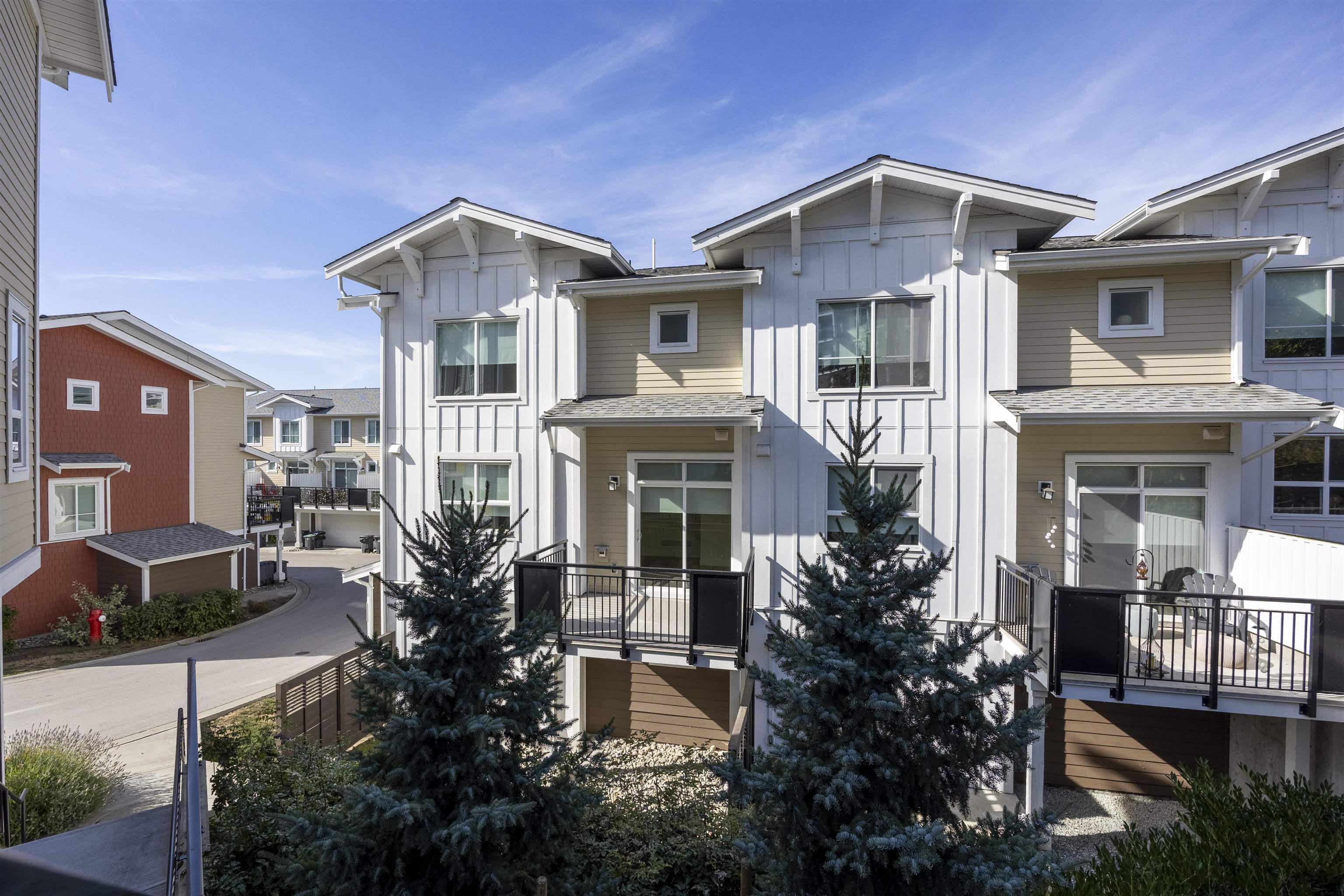 85 16561 17a Avenue - MLS&reg; # R3161135