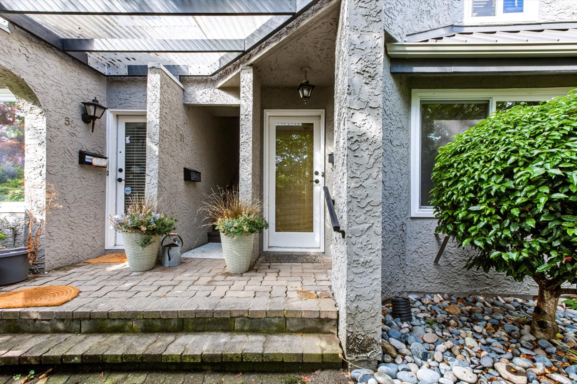 4 15971 Marine Drive - MLS&reg; # R3163428