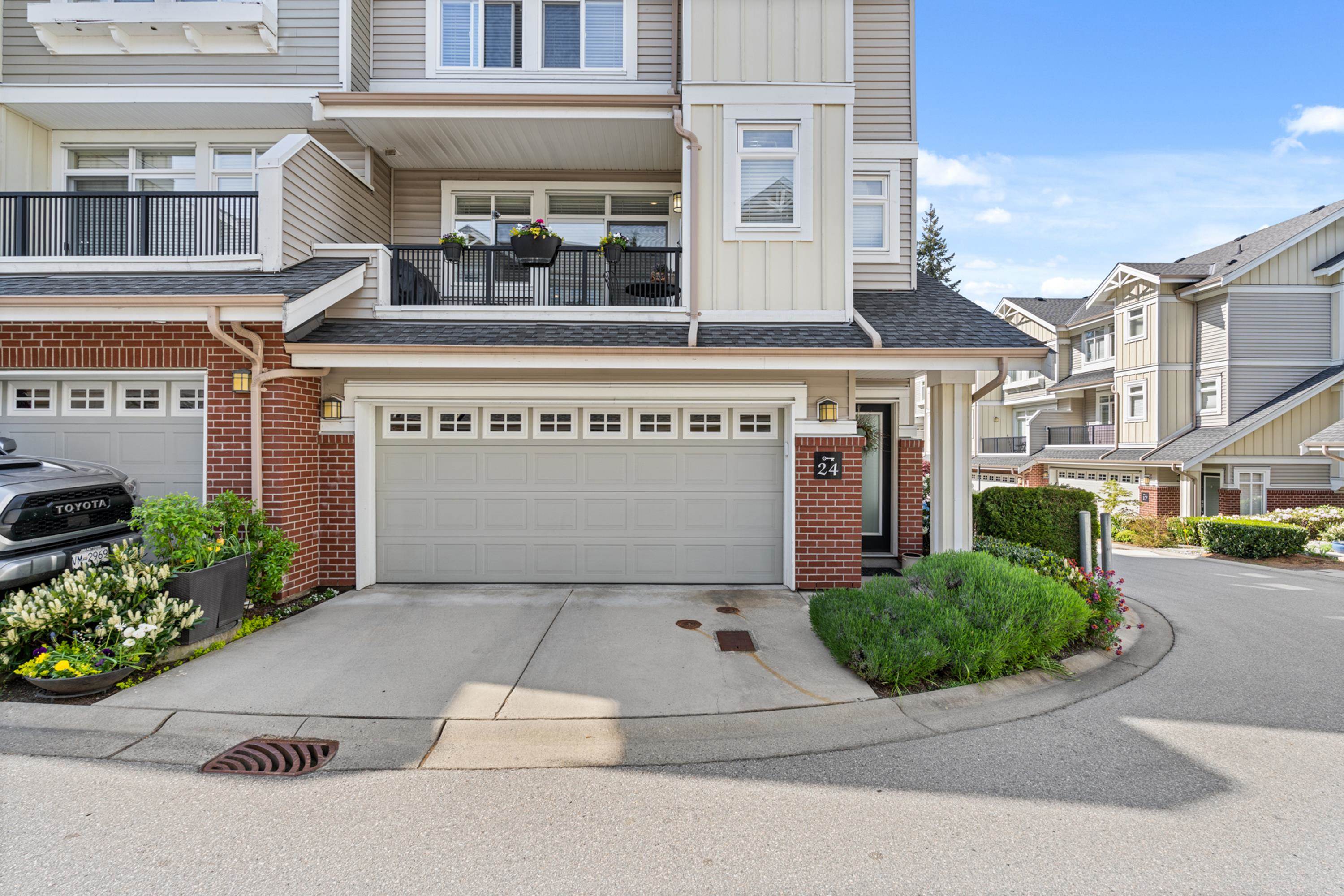24 2925 King George Boulevard - MLS&reg; # R3163606