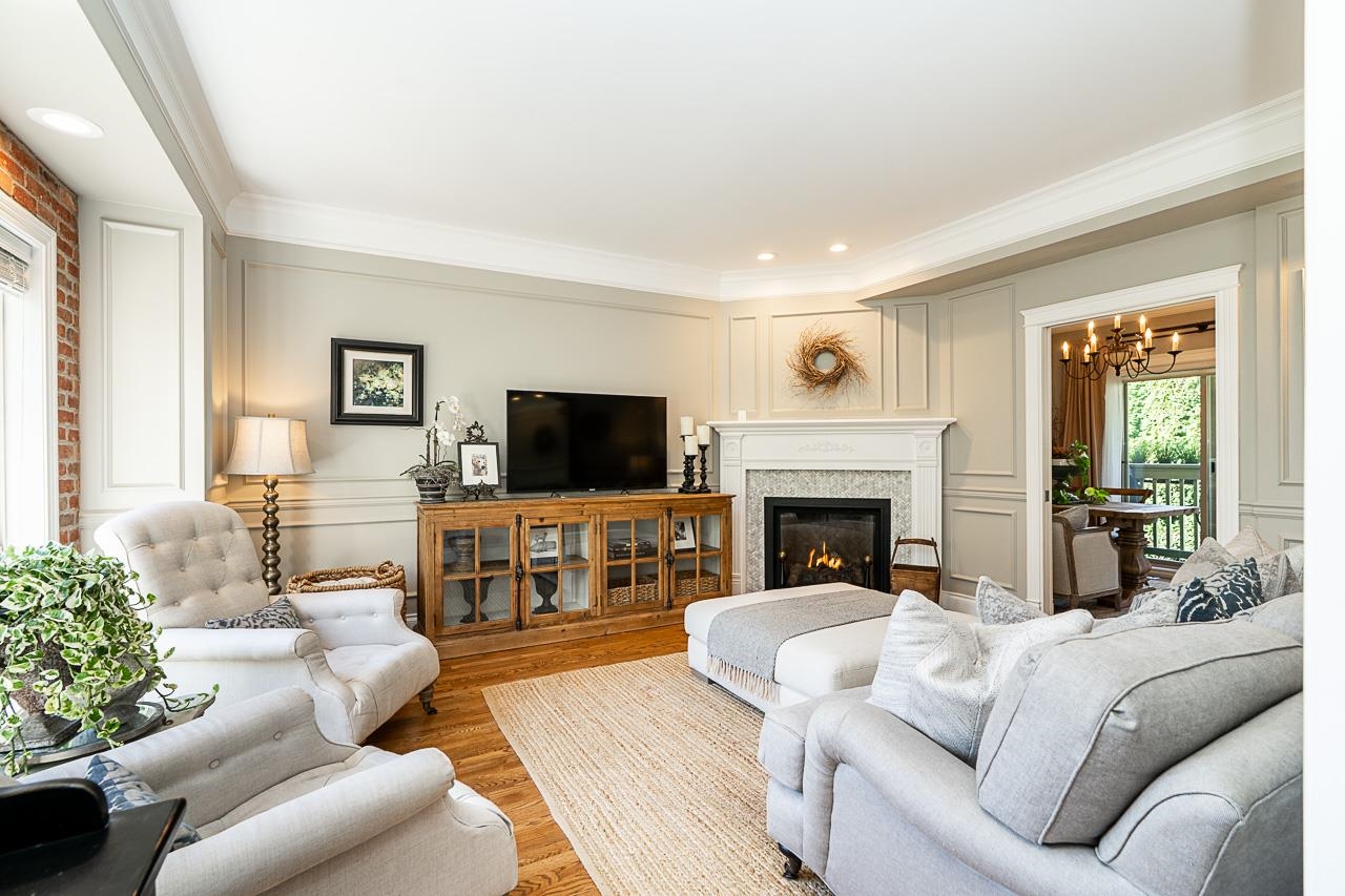 4 15151 Buena Vista Avenue - MLS&reg; # R3164844