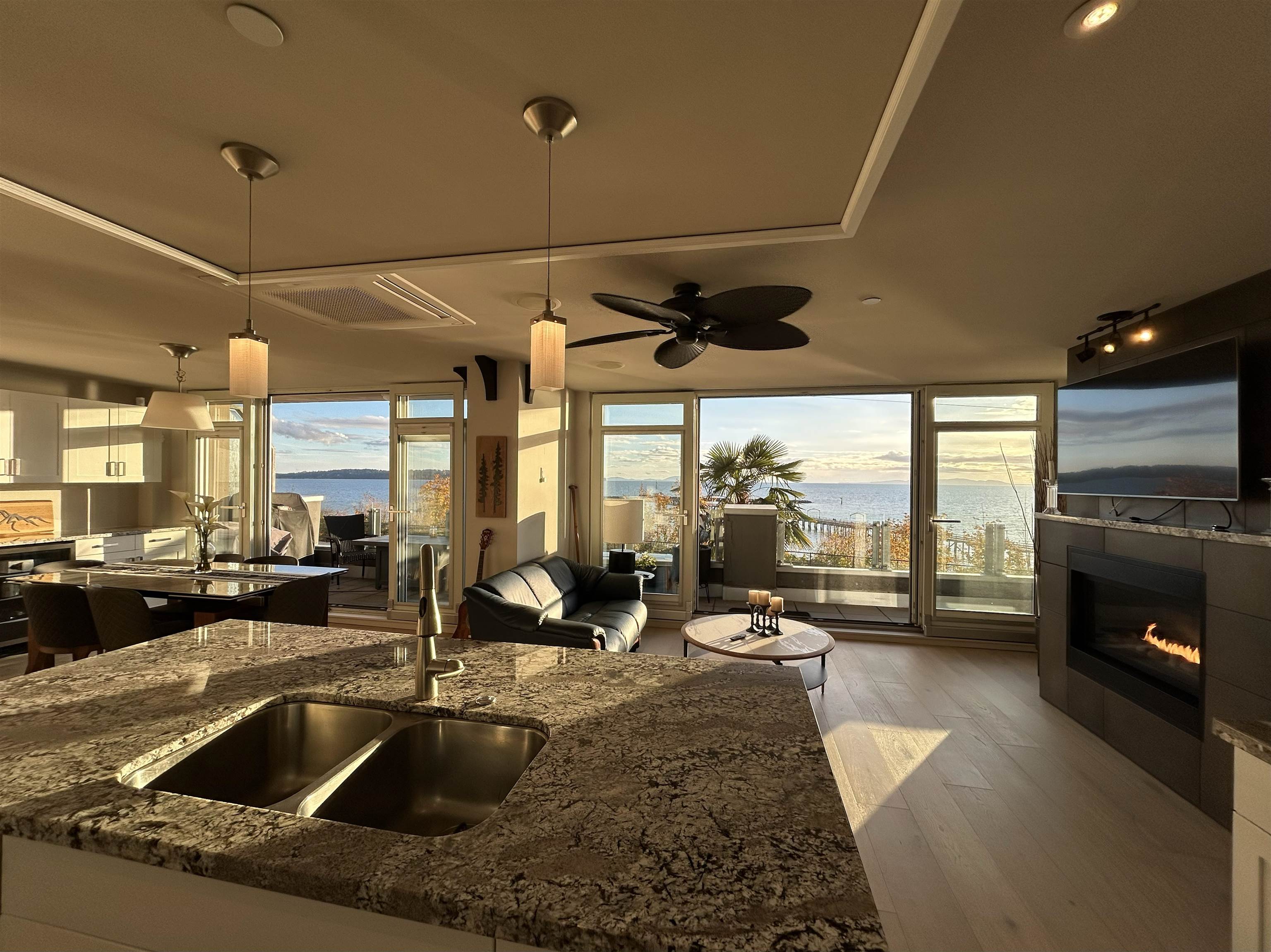 101 15097 Marine Drive - MLS&reg; # R3165826
