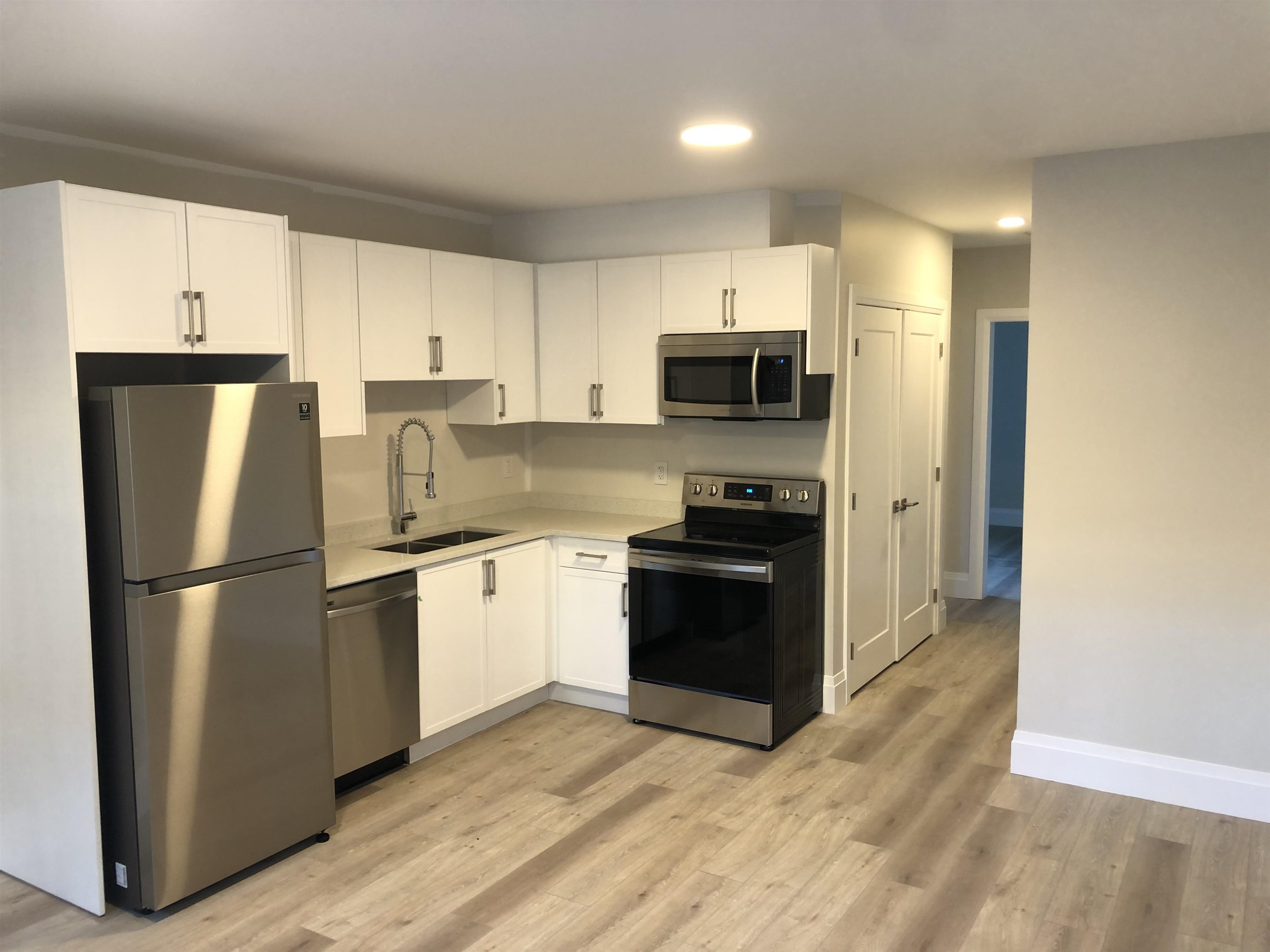  16539 8th Avenue - MLS&reg; # R3169050