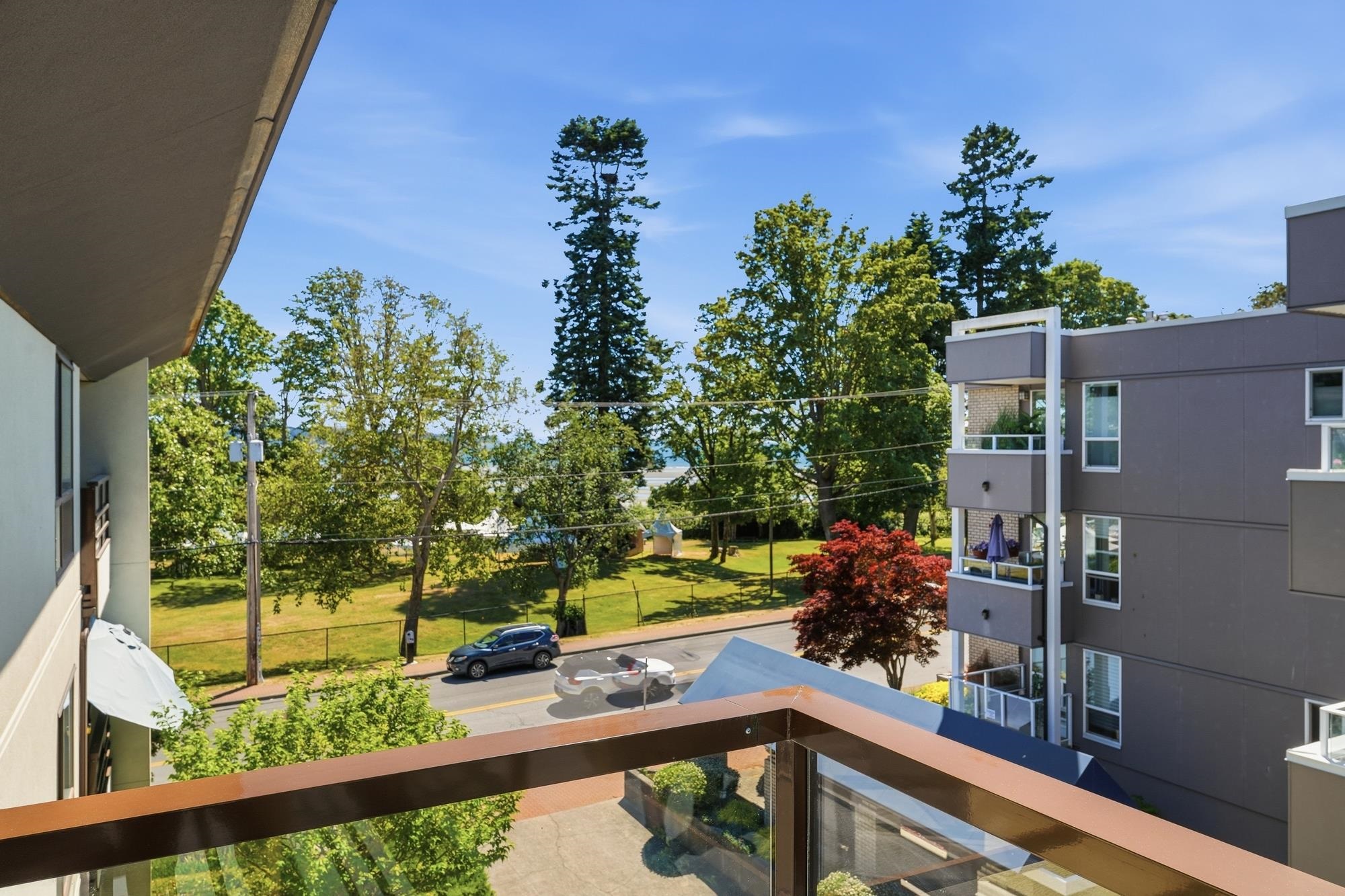 303 15747 Marine Drive - MLS&reg; # R3170360