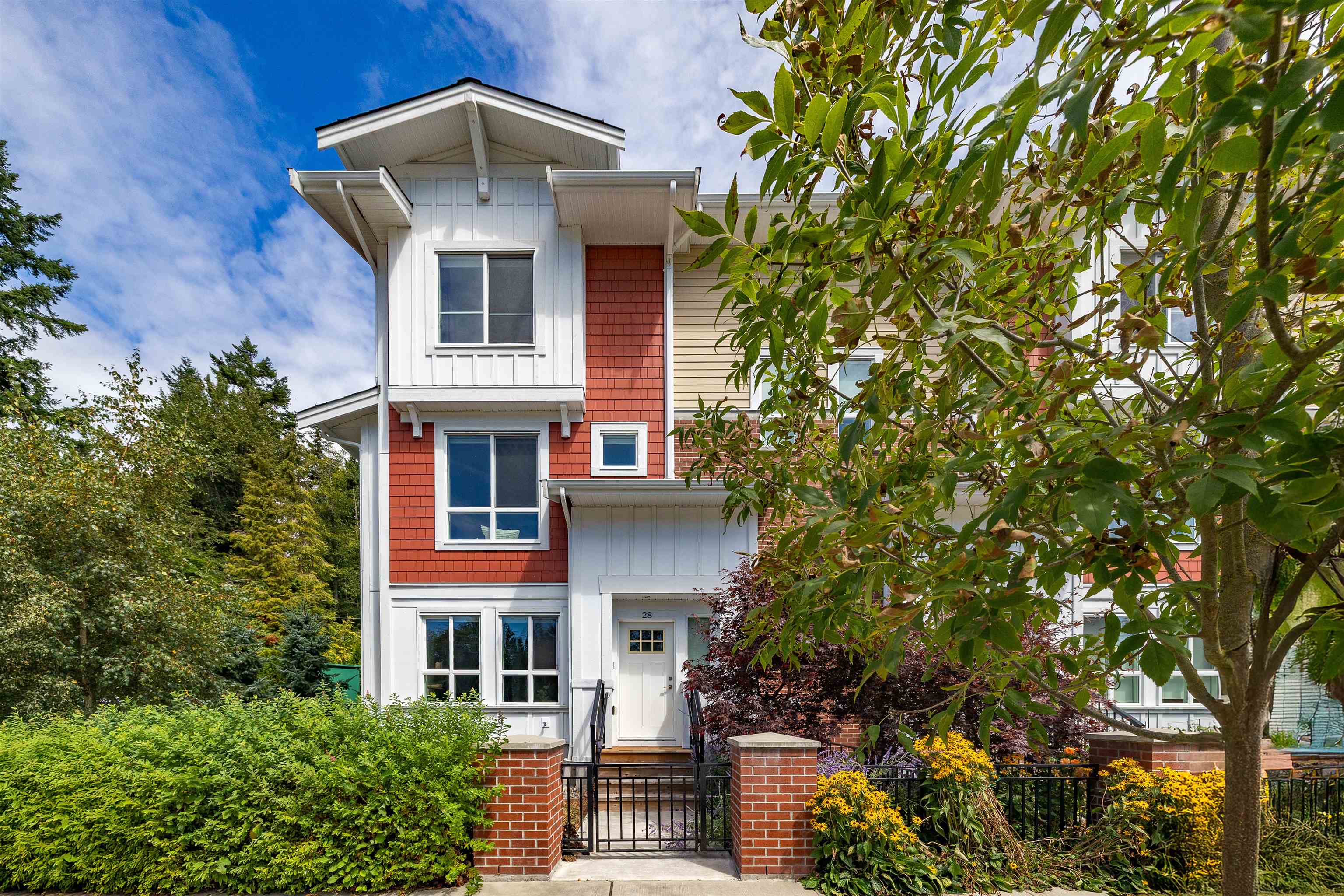 28 16561 17a Avenue - MLS&reg; # R3171200