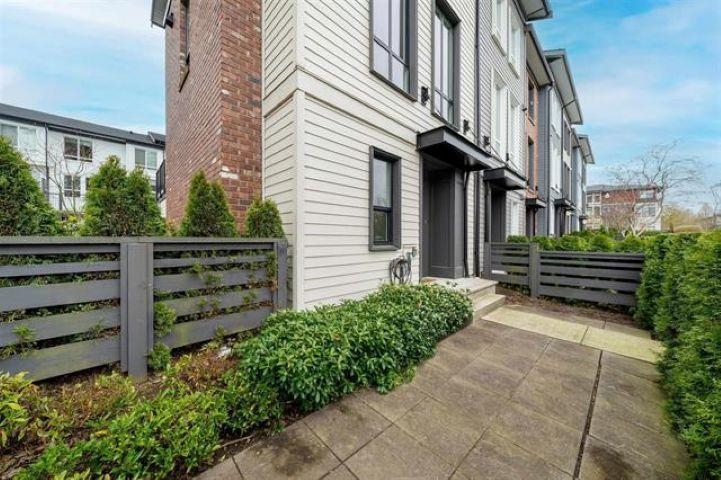 8 15828 27 Avenue - MLS&reg; # R3172043