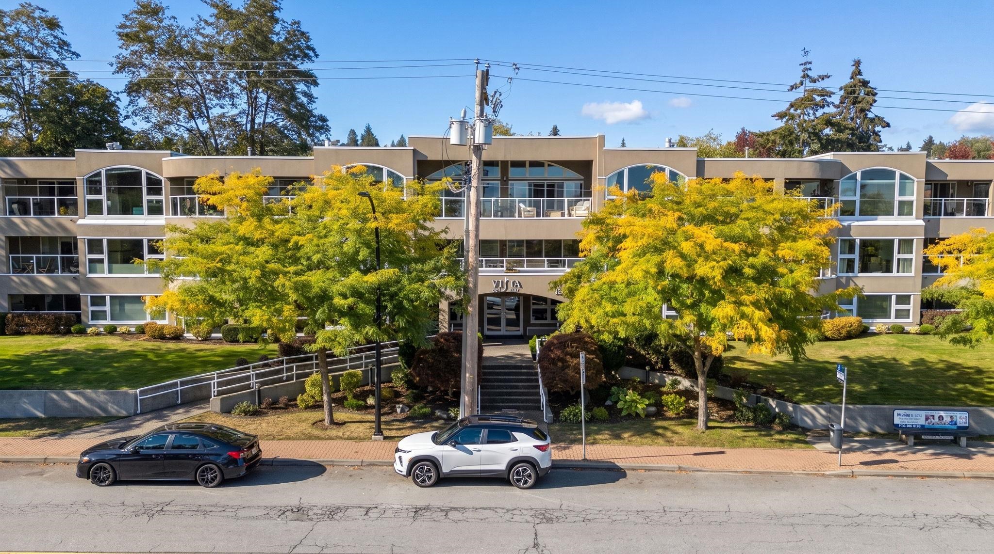 304 15809 Marine Drive - MLS&reg; # R3172210