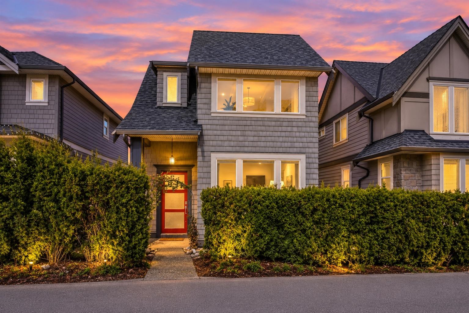  15871 28 Avenue - MLS&reg; # R3172629