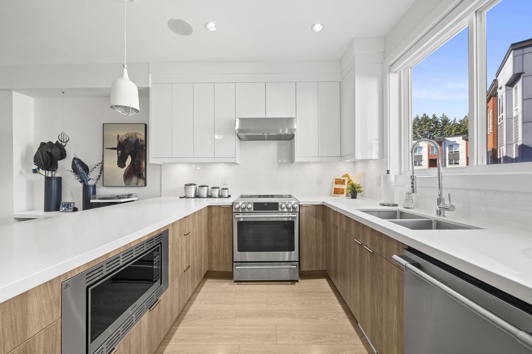 11 1670 160 Street - MLS&reg; # R3174815