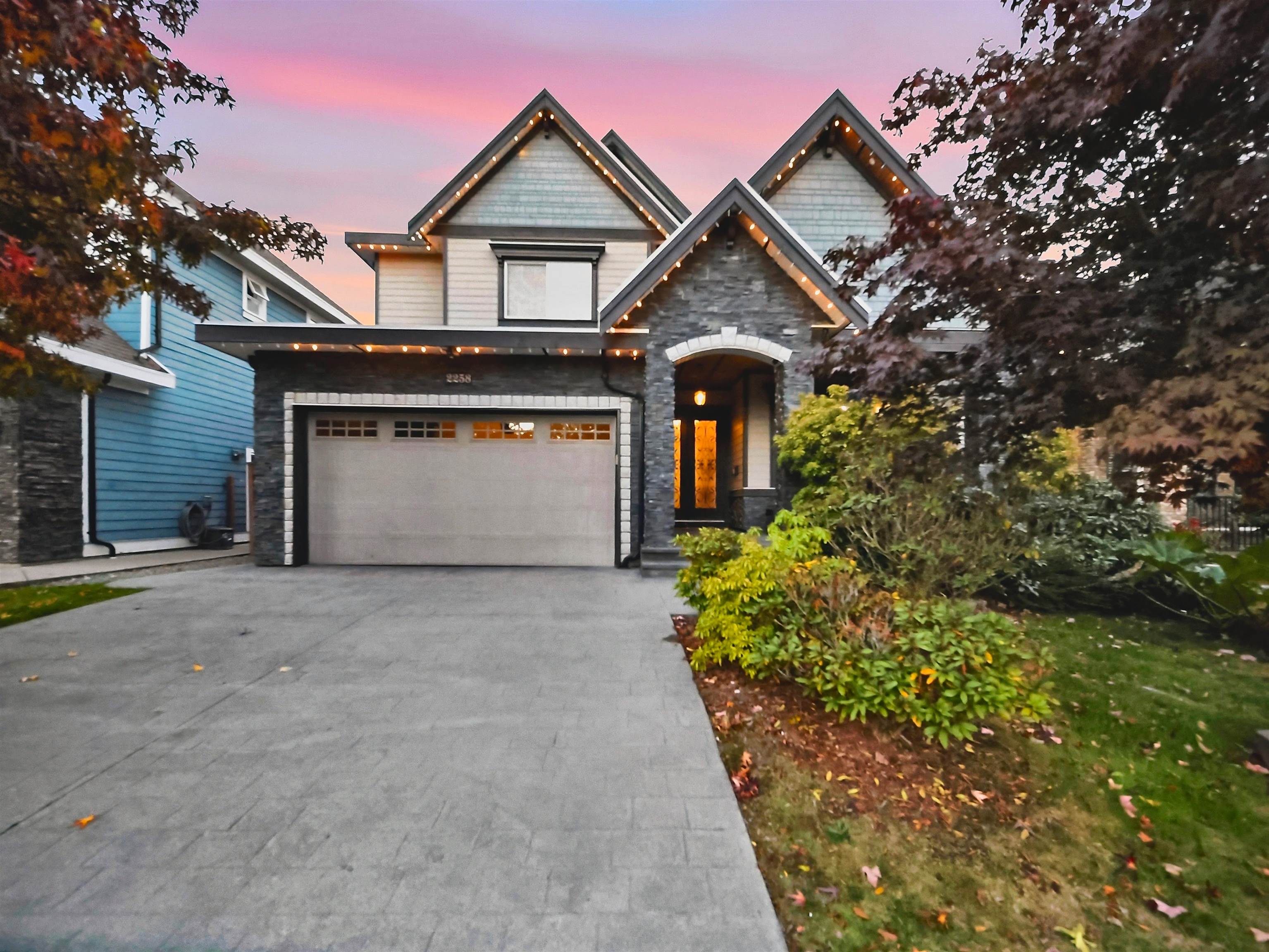  2258 Madrona Place - MLS&reg; # R3176891