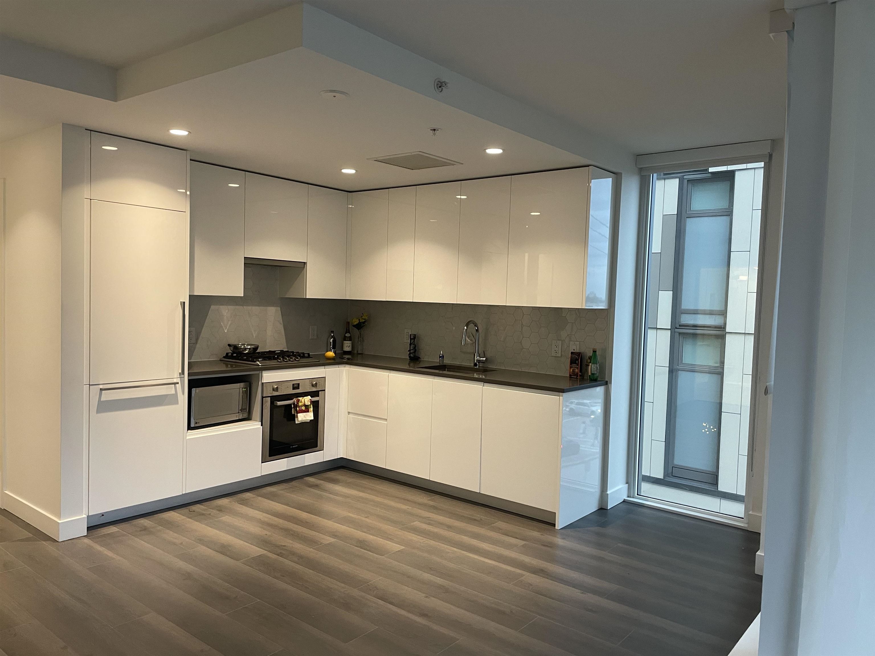 210 8138 Fraser Street - MLS&reg; # R2942614