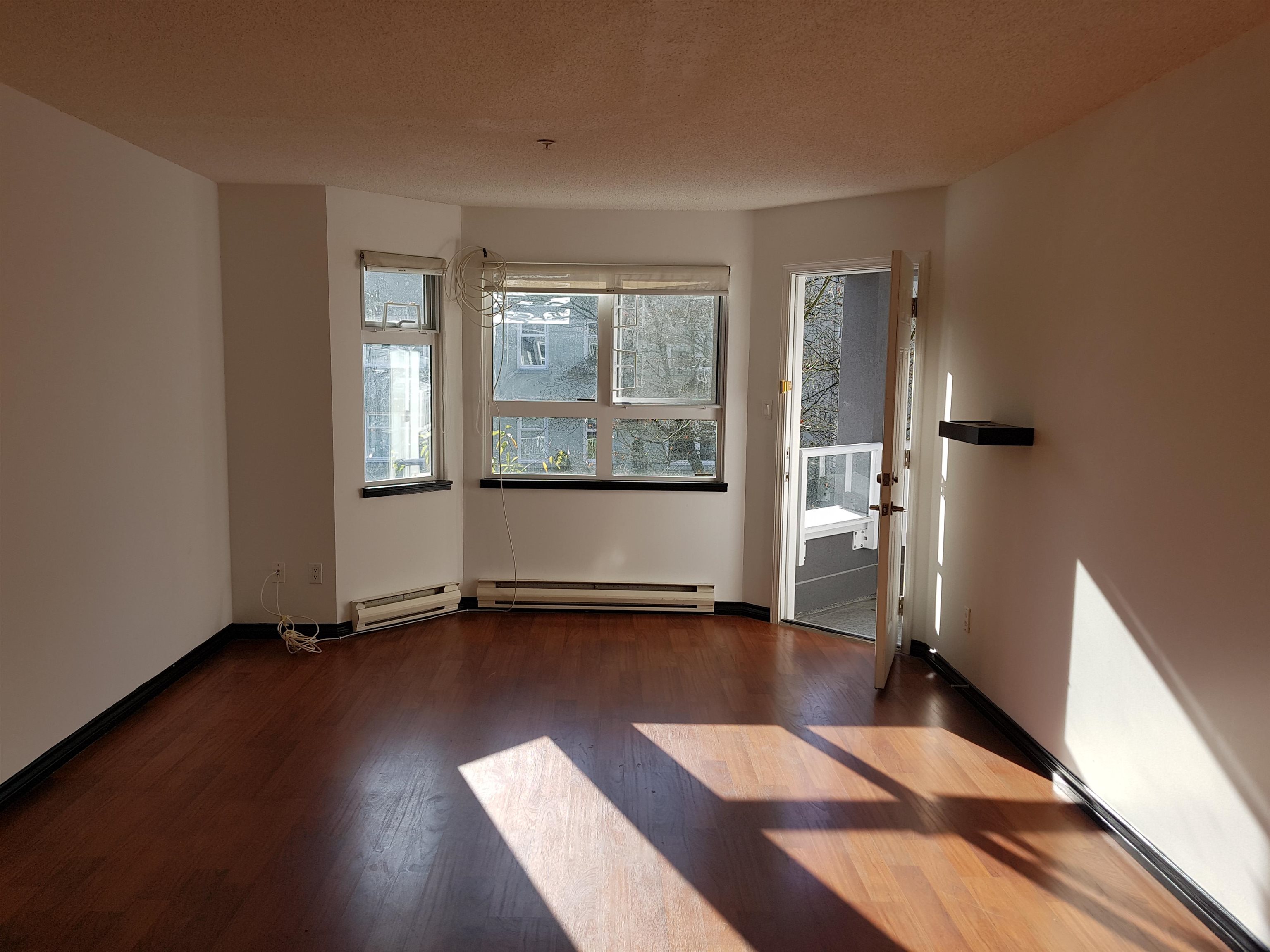 302 921 Thurlow Street - MLS&reg; # R2977884