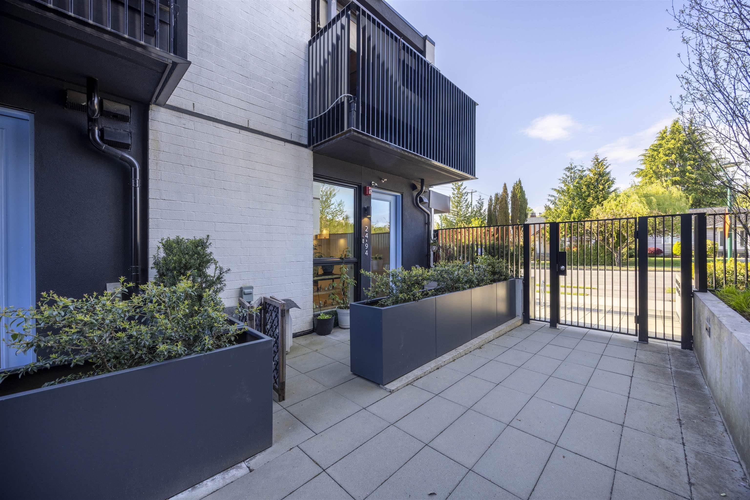 24 94 King Edward Avenue - MLS&reg; # R3050233