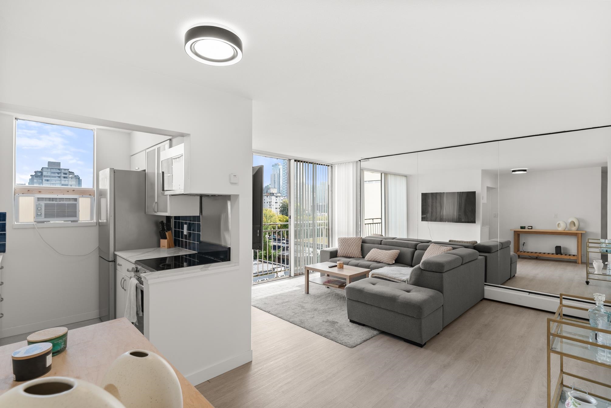 806 1250 Burnaby Street - MLS&reg; # R3077615
