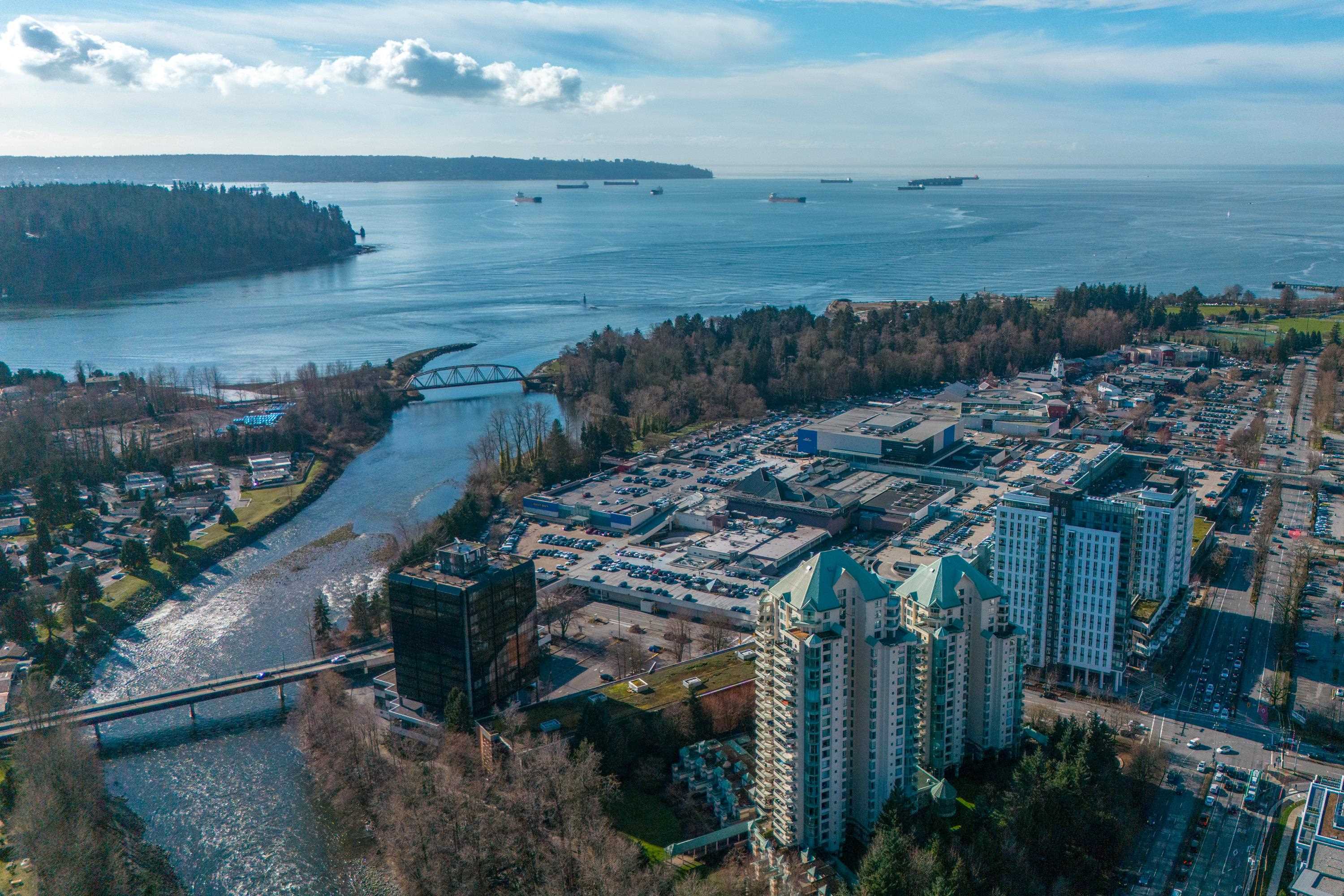 15B 338 Taylor Way - MLS&reg; # R3088377