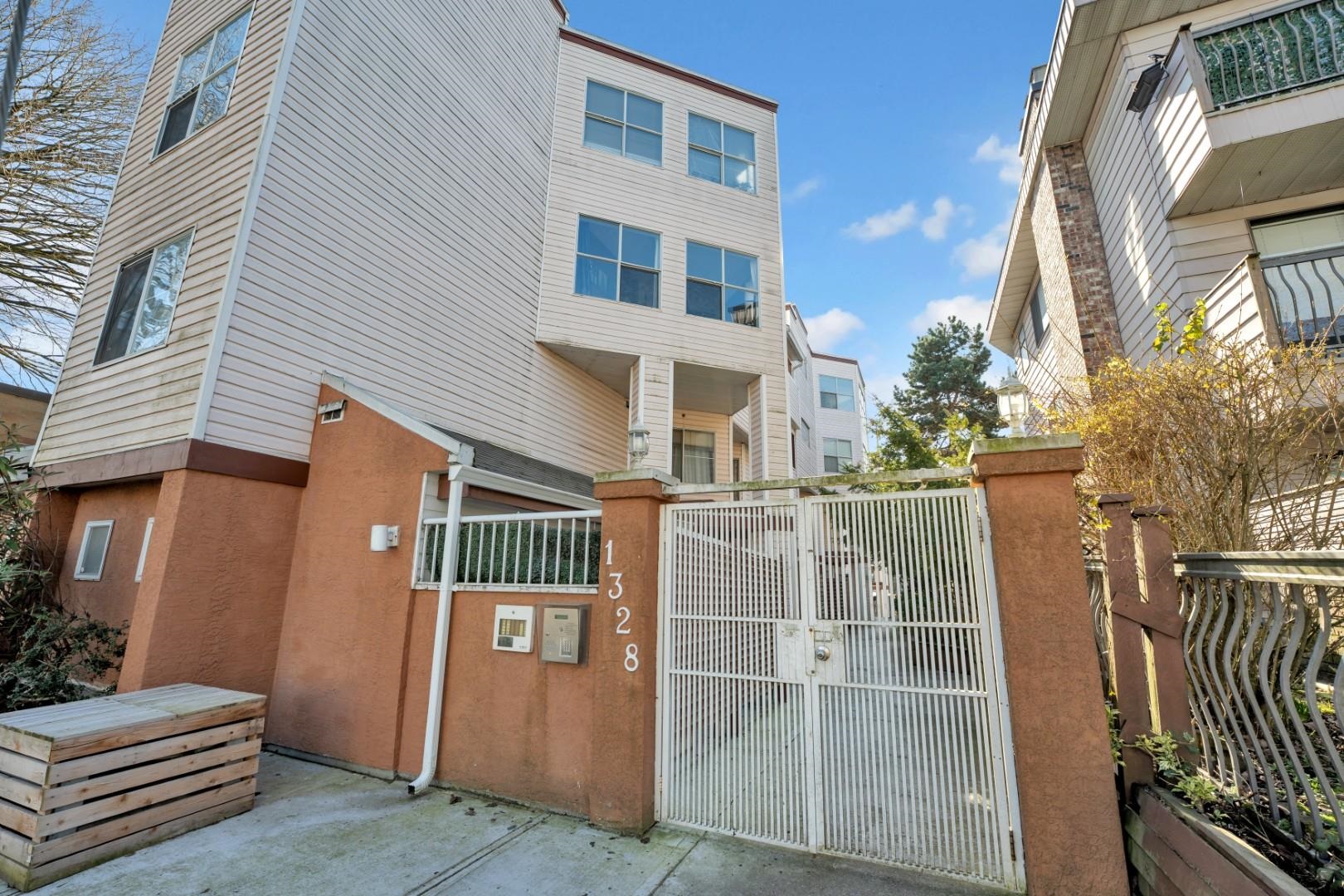 12 1328 73rd Avenue - MLS&reg; # R3095408