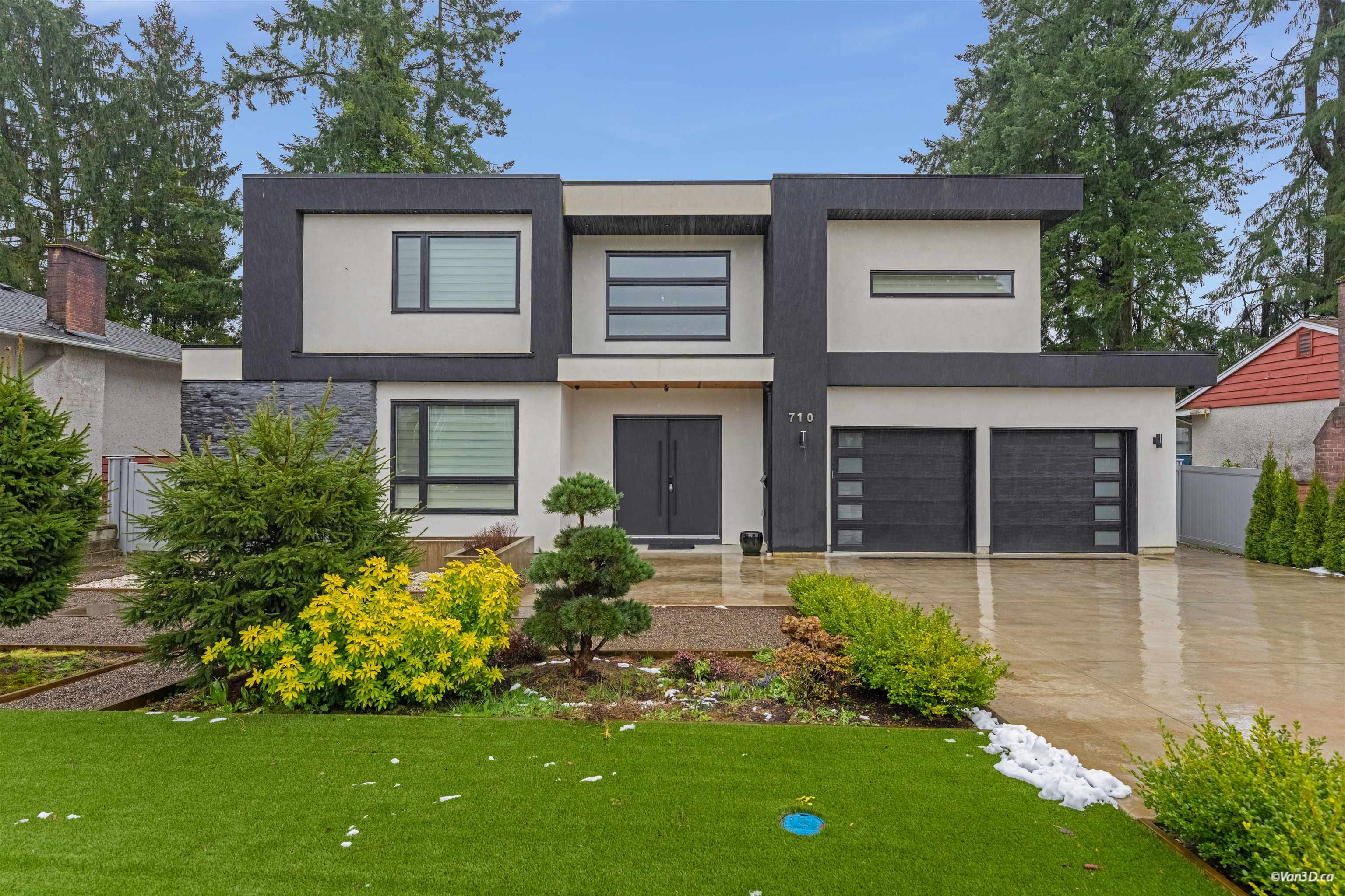  710 Ivy Avenue - MLS&reg; # R3099978