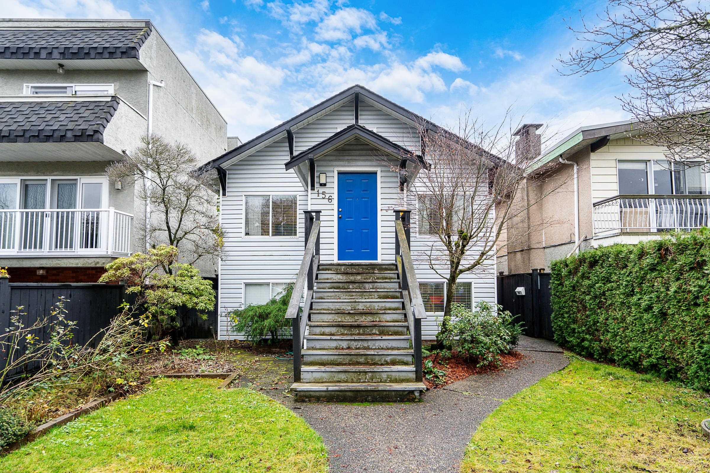  156 53rd Avenue - MLS&reg; # R3102331