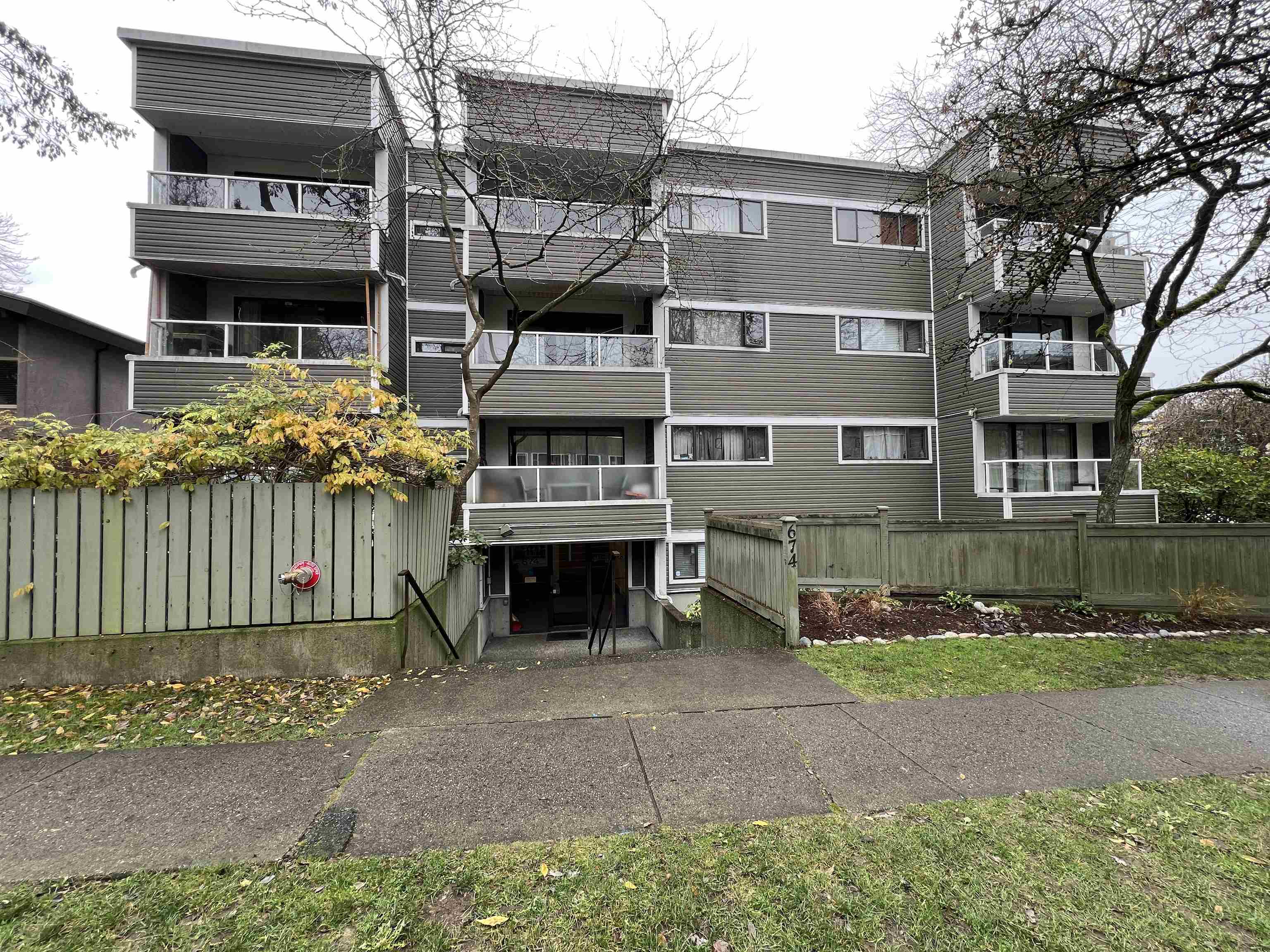206 674 17th Avenue - MLS&reg; # R3102782