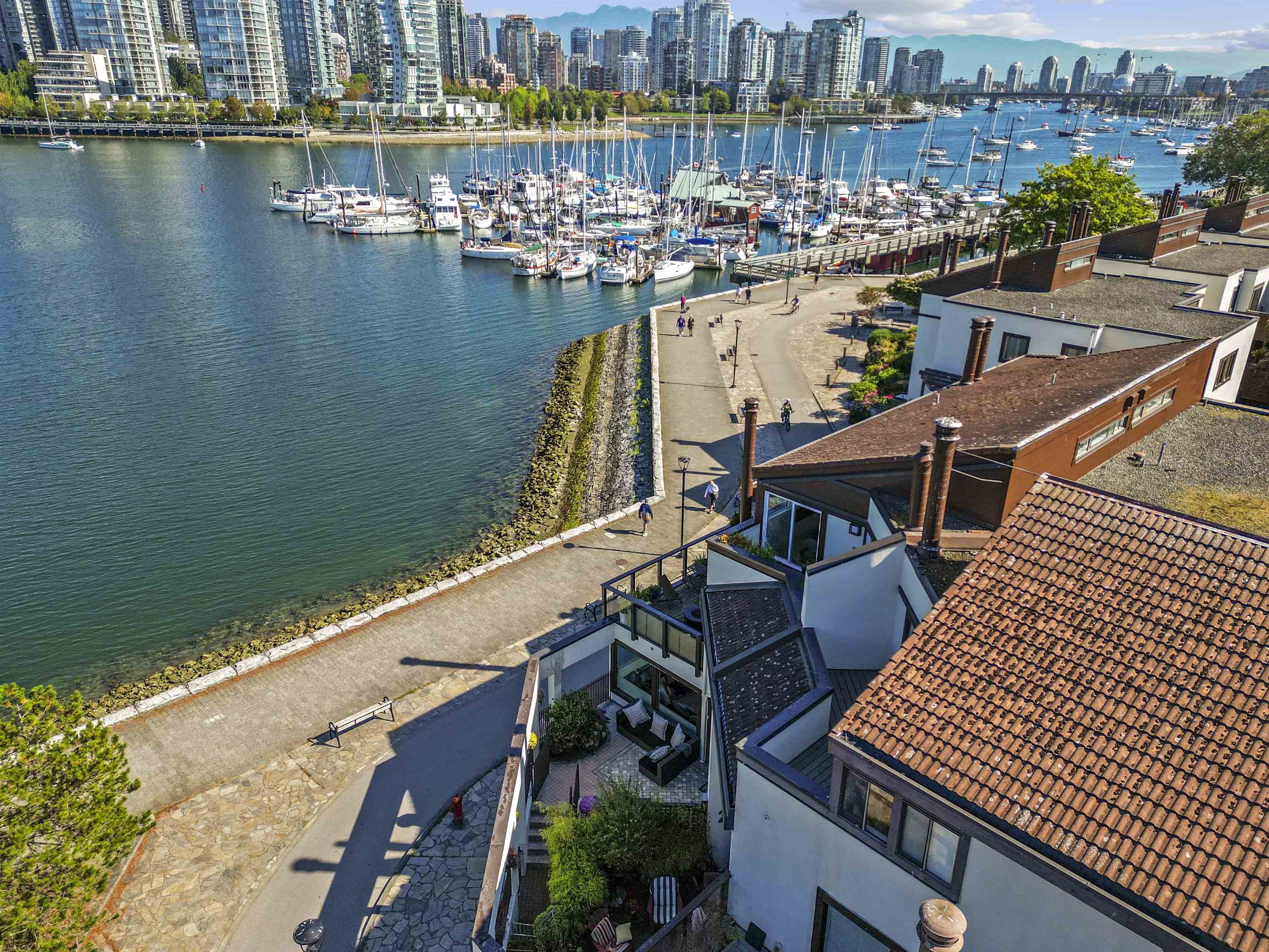  1130 Ironwork Passage - MLS&reg; # R3111278
