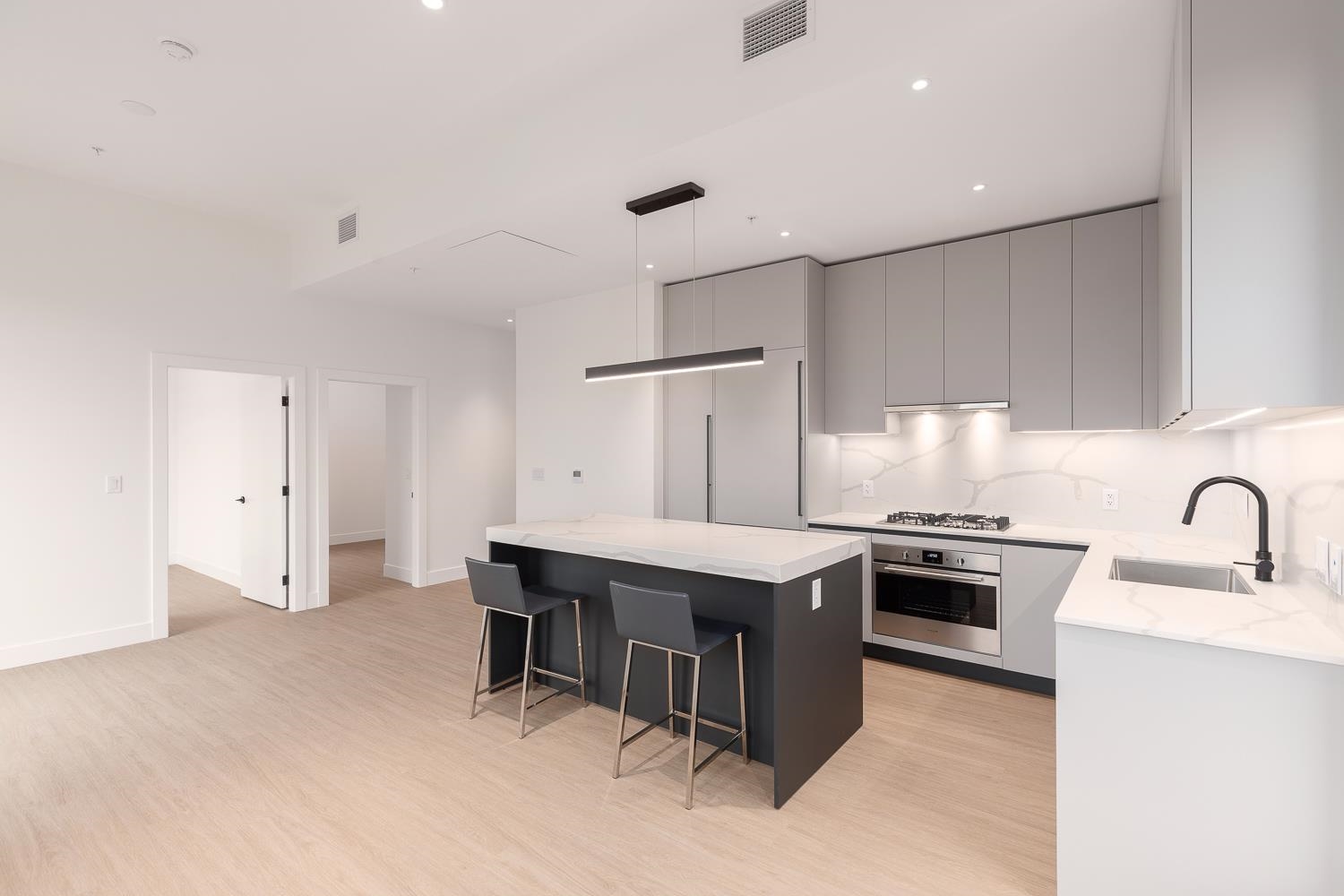 602 2235 Broadway  - MLS&reg; # R3112203