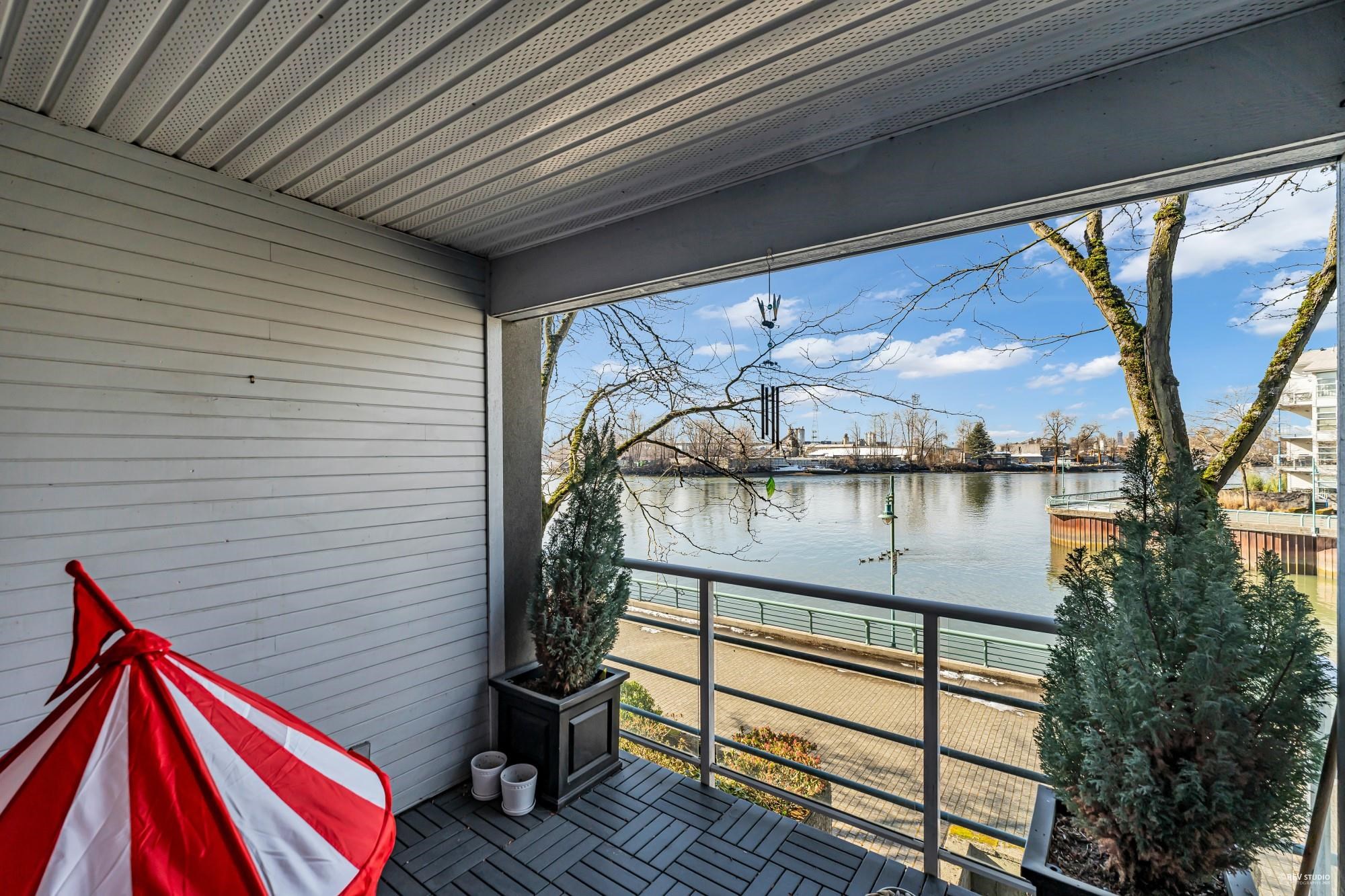 208 2020 Kent Avenue South  - MLS&reg; # R3113707