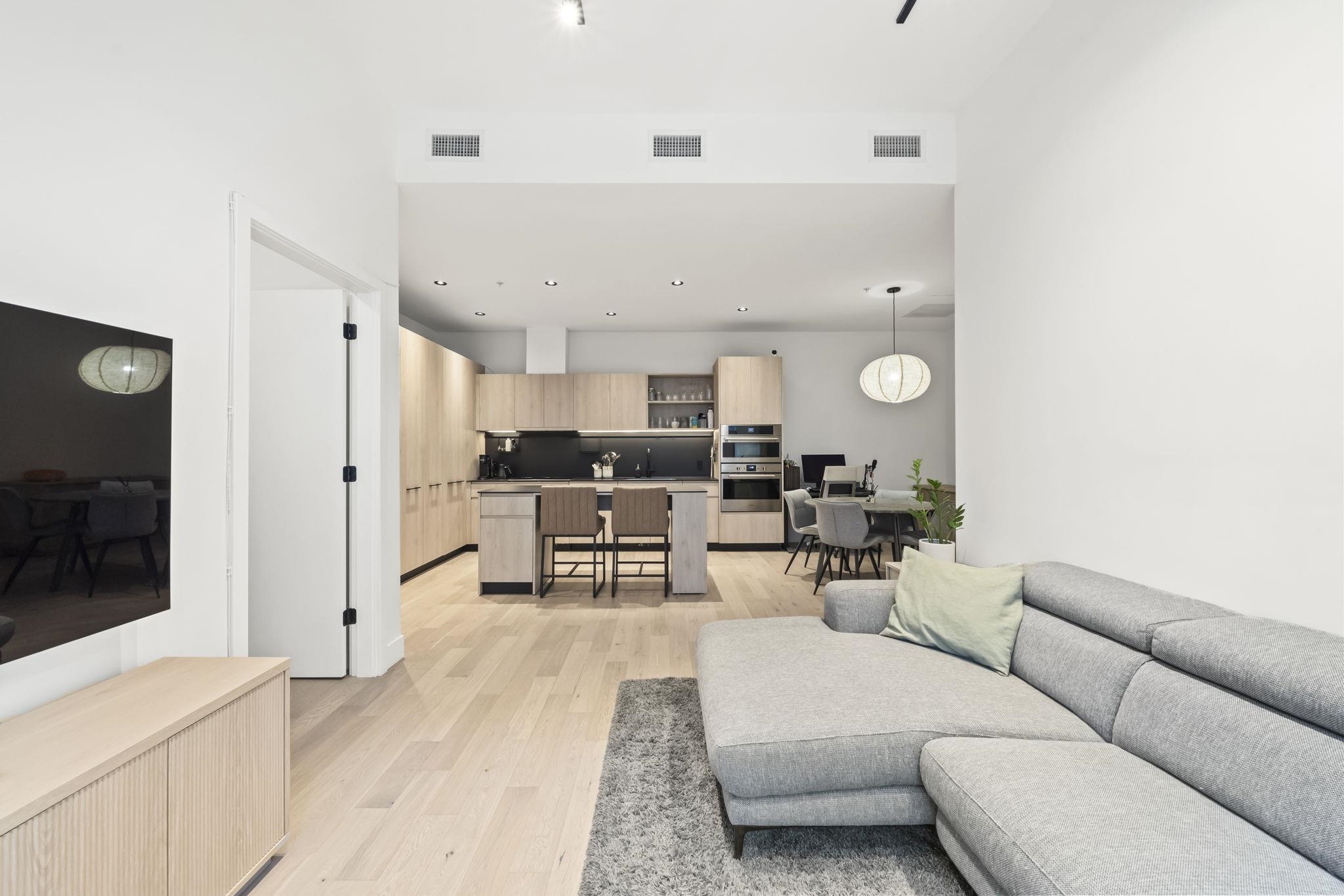  3958 Dumfries Street - MLS&reg; # R3114365