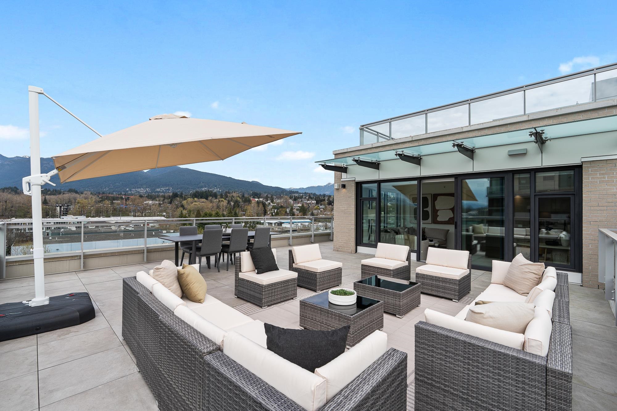 703 755 Harbourside Drive - MLS&reg; # R3115415