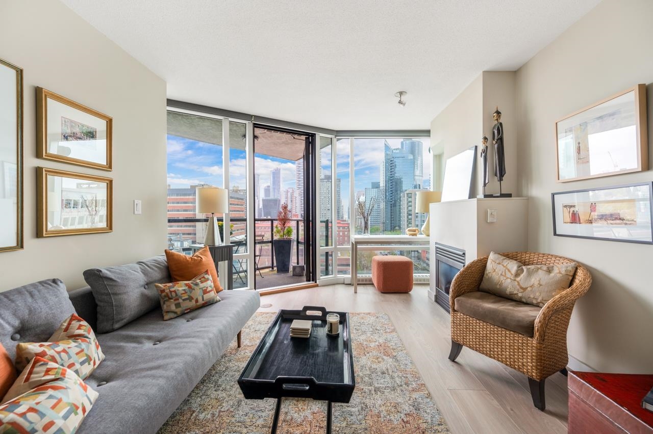 1301 1003 Burnaby Street - MLS&reg; # R3115933