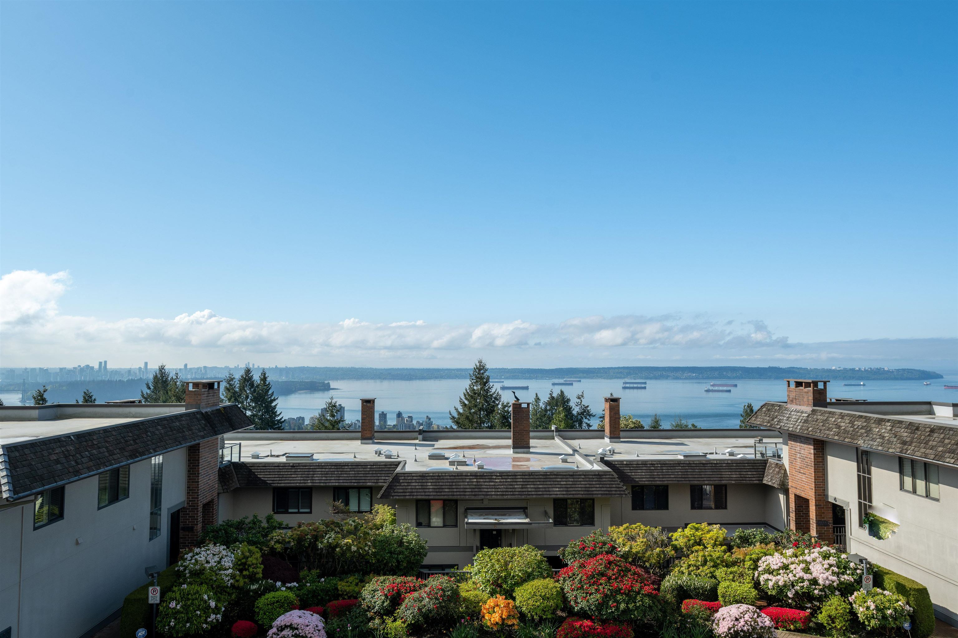 26 2214 Folkestone Way - MLS&reg; # R3117920