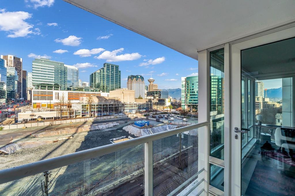 909 161 Georgia Street - MLS&reg; # R3118019