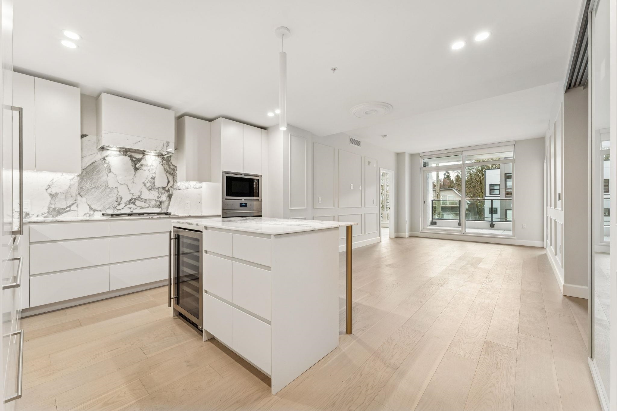 304 3668 10th Avenue - MLS&reg; # R3120279
