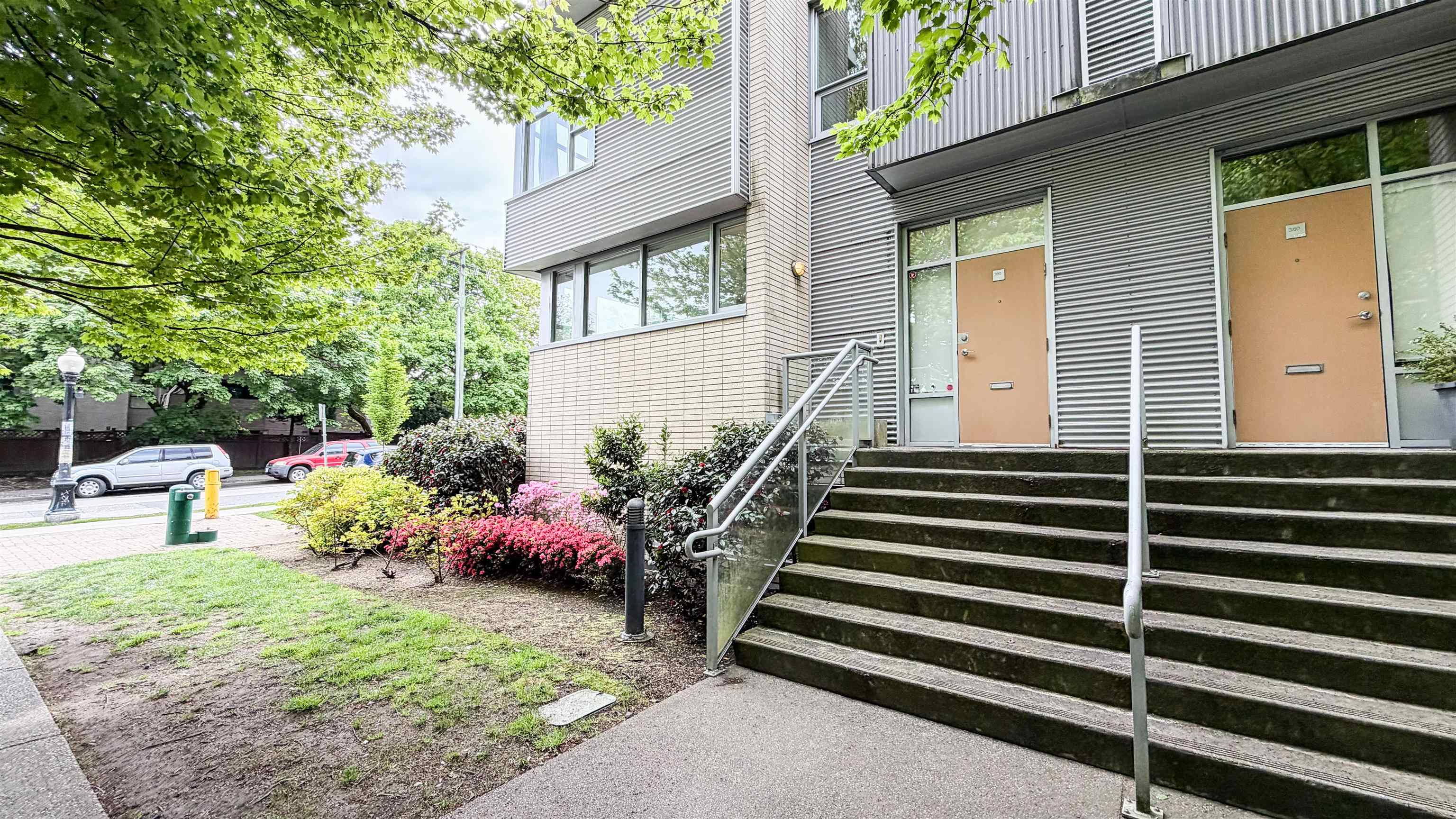  390 11th Avenue - MLS&reg; # R3120913