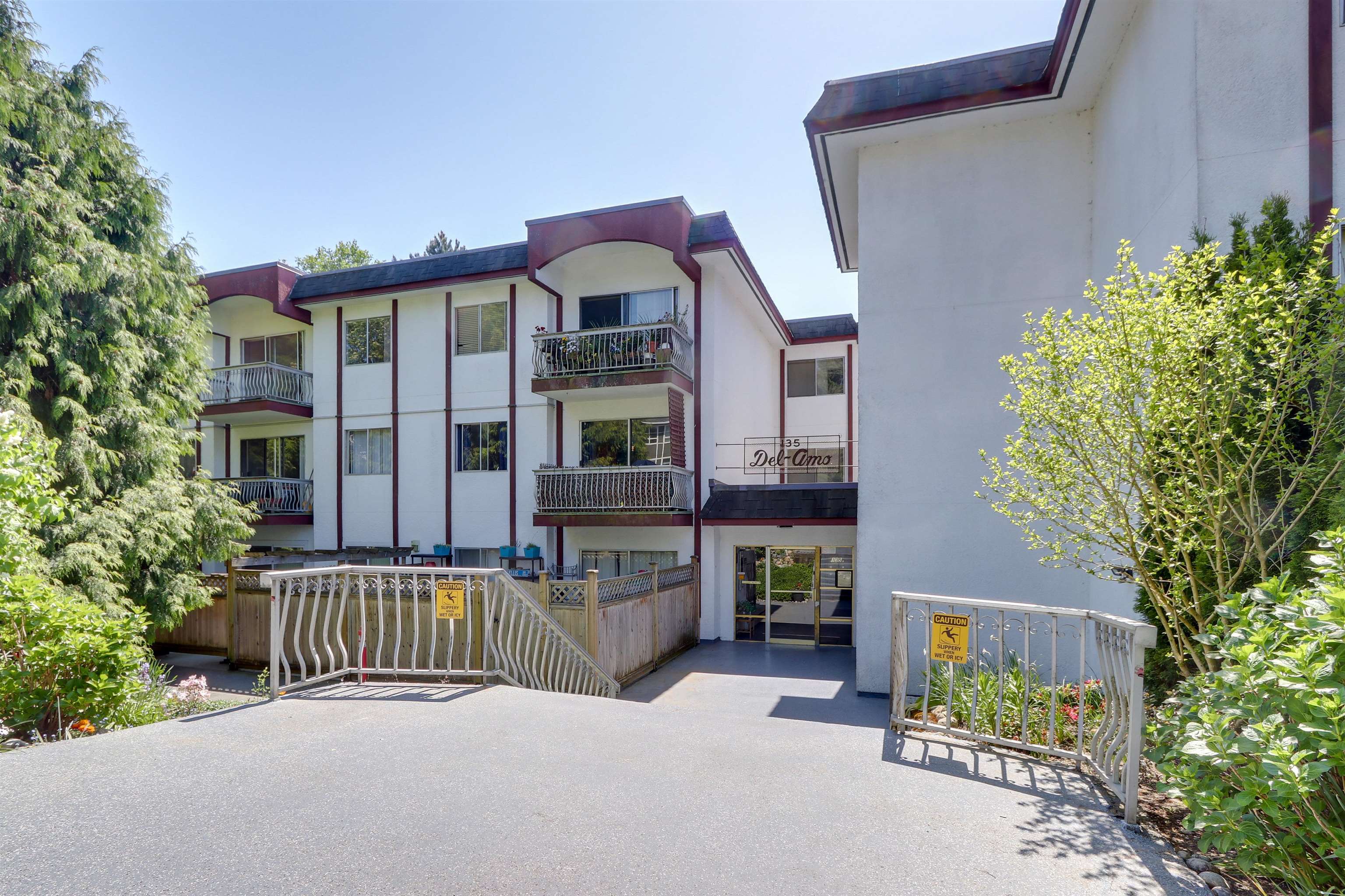 104 135 21st Street - MLS&reg; # R3121417