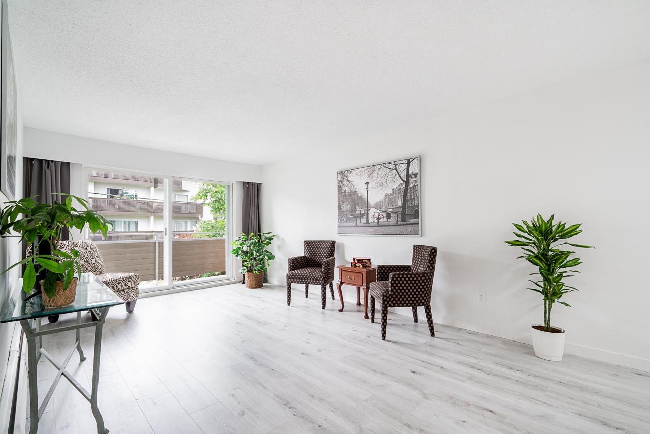 318 750 7th Avenue - MLS&reg; # R3122037