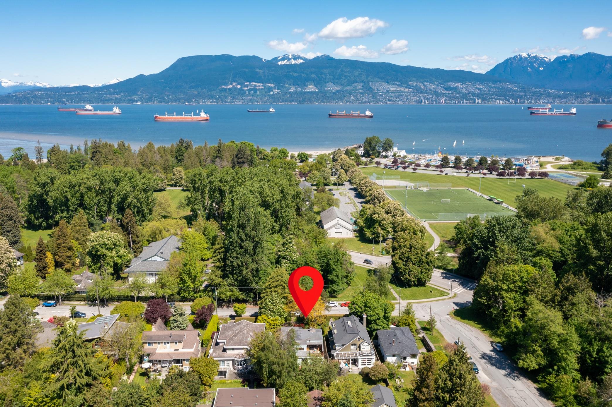  4316 2nd Avenue - MLS&reg; # R3123777