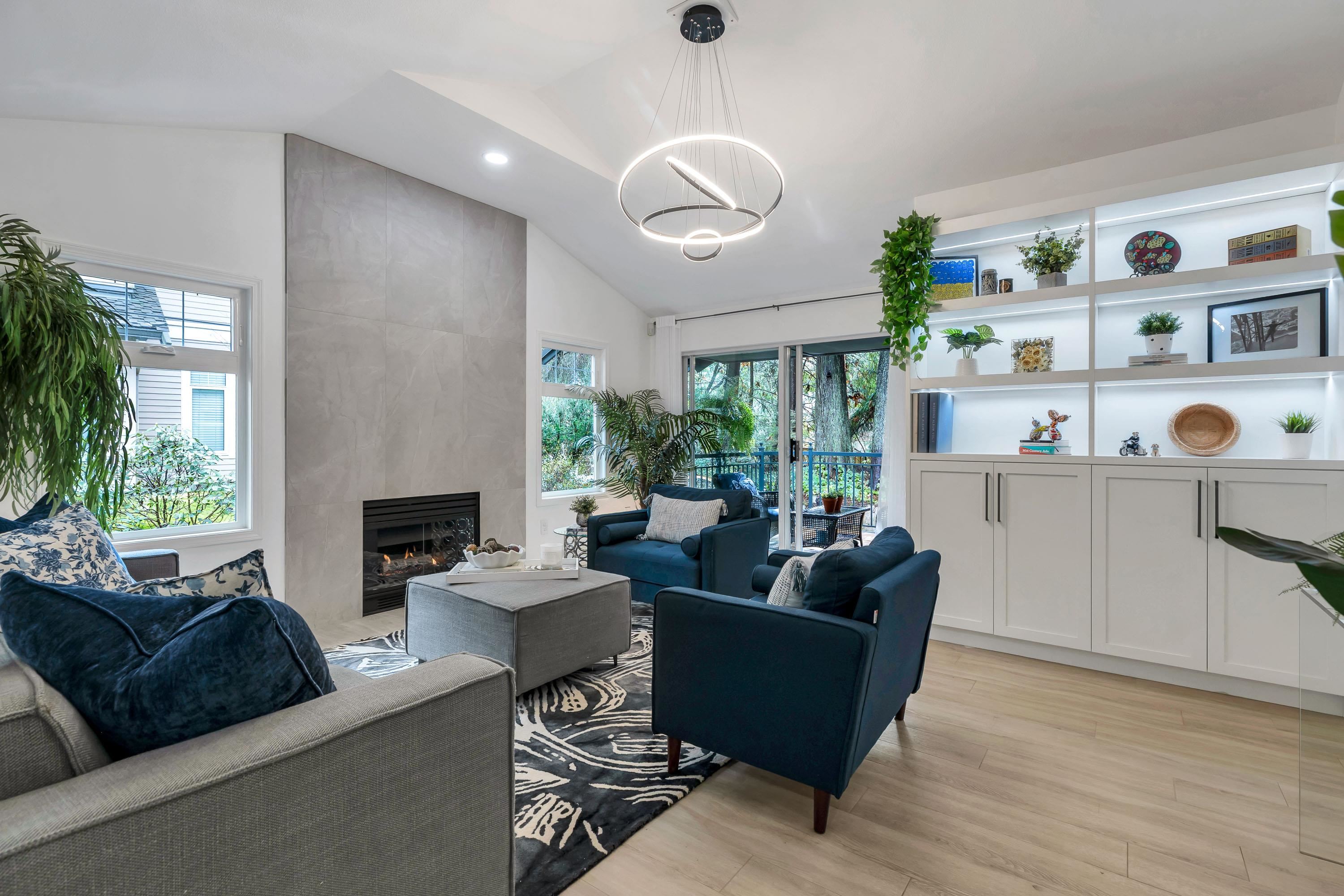  1102 Strathaven Drive - MLS&reg; # R3124730