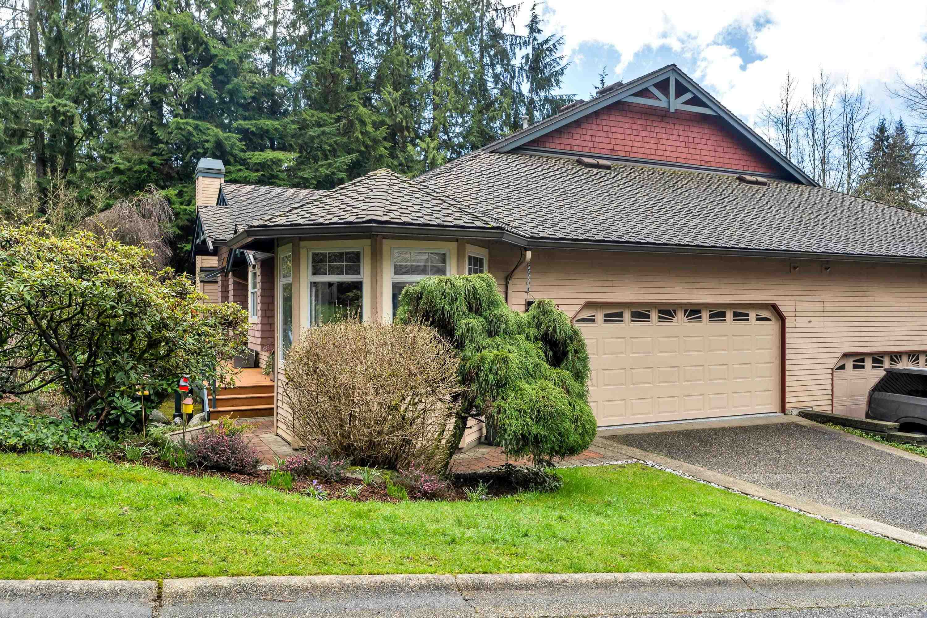  1102 Strathaven Drive - MLS&reg; # R3124730