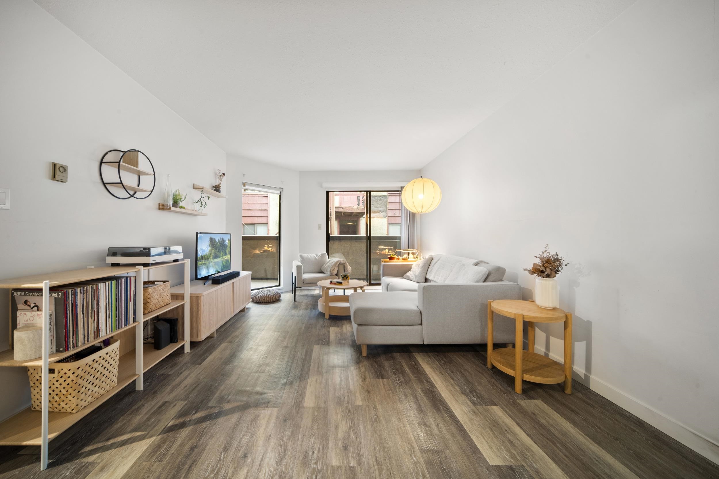 209 975 13th Avenue - MLS&reg; # R3124828