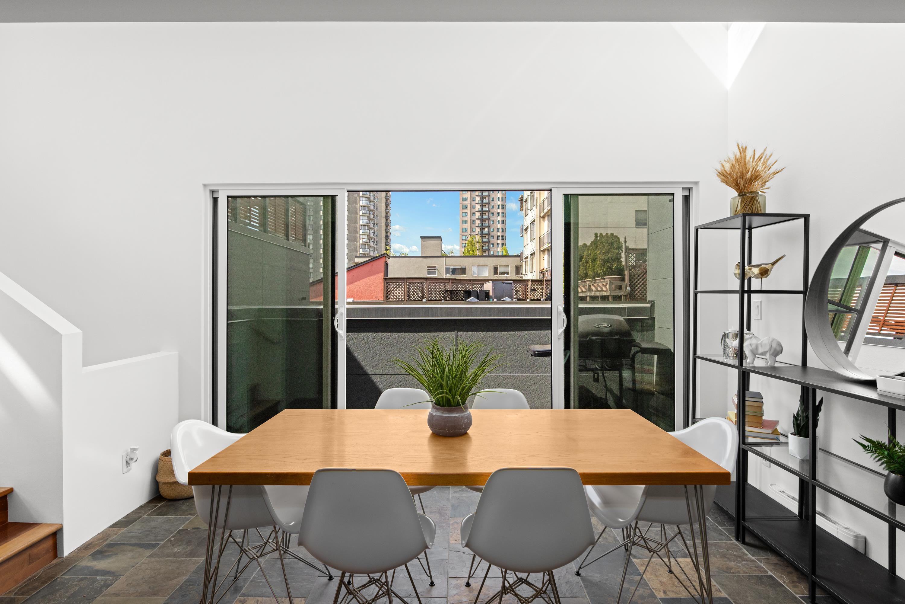 9 1934 Barclay Street - MLS&reg; # R3126362