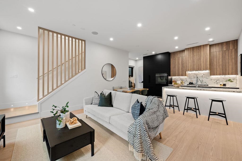 2 5034 Granville Street - MLS&reg; # R3127394