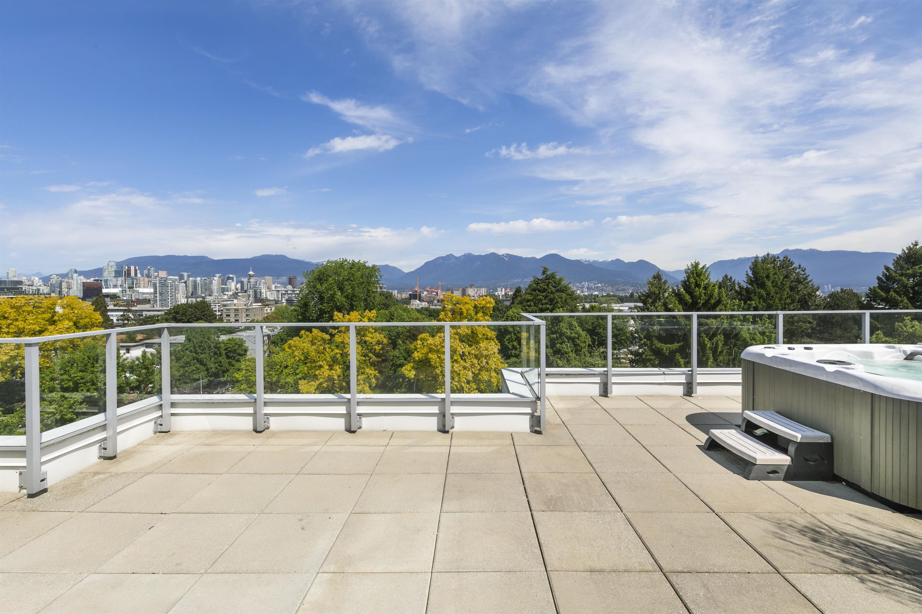 501 379 Broadway  - MLS&reg; # R3128004